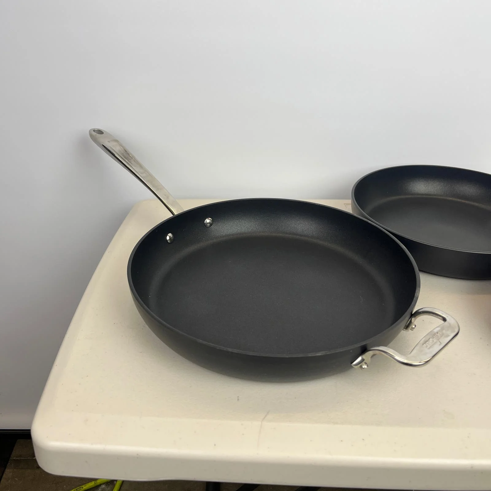 Costco - All-Clad Hard-Anodized Fry Pan 3-piece Set - Retail $84 - Image 9