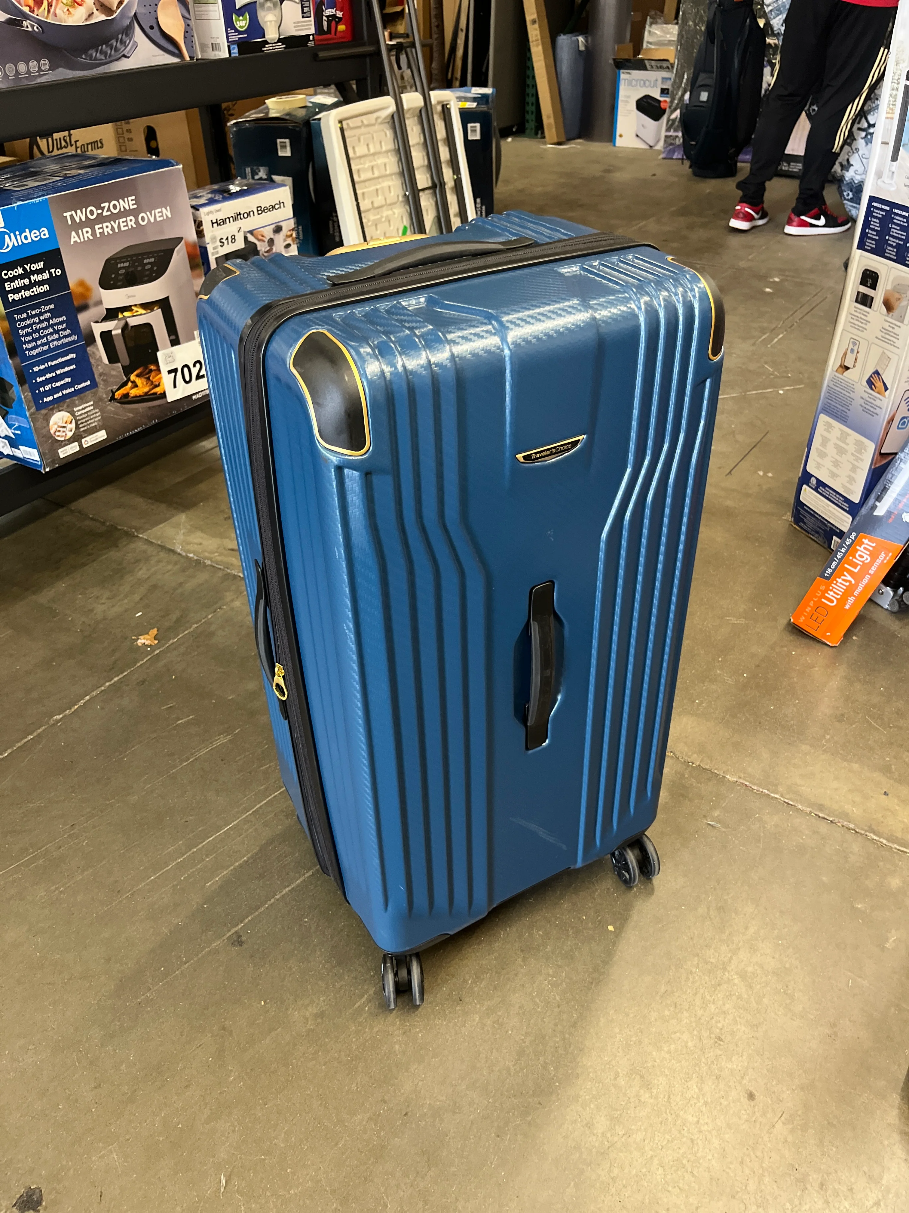 Traveler's Choice 30in Creekside Hardside Check-in Luggage Spinner - Retail $139 - Image 4