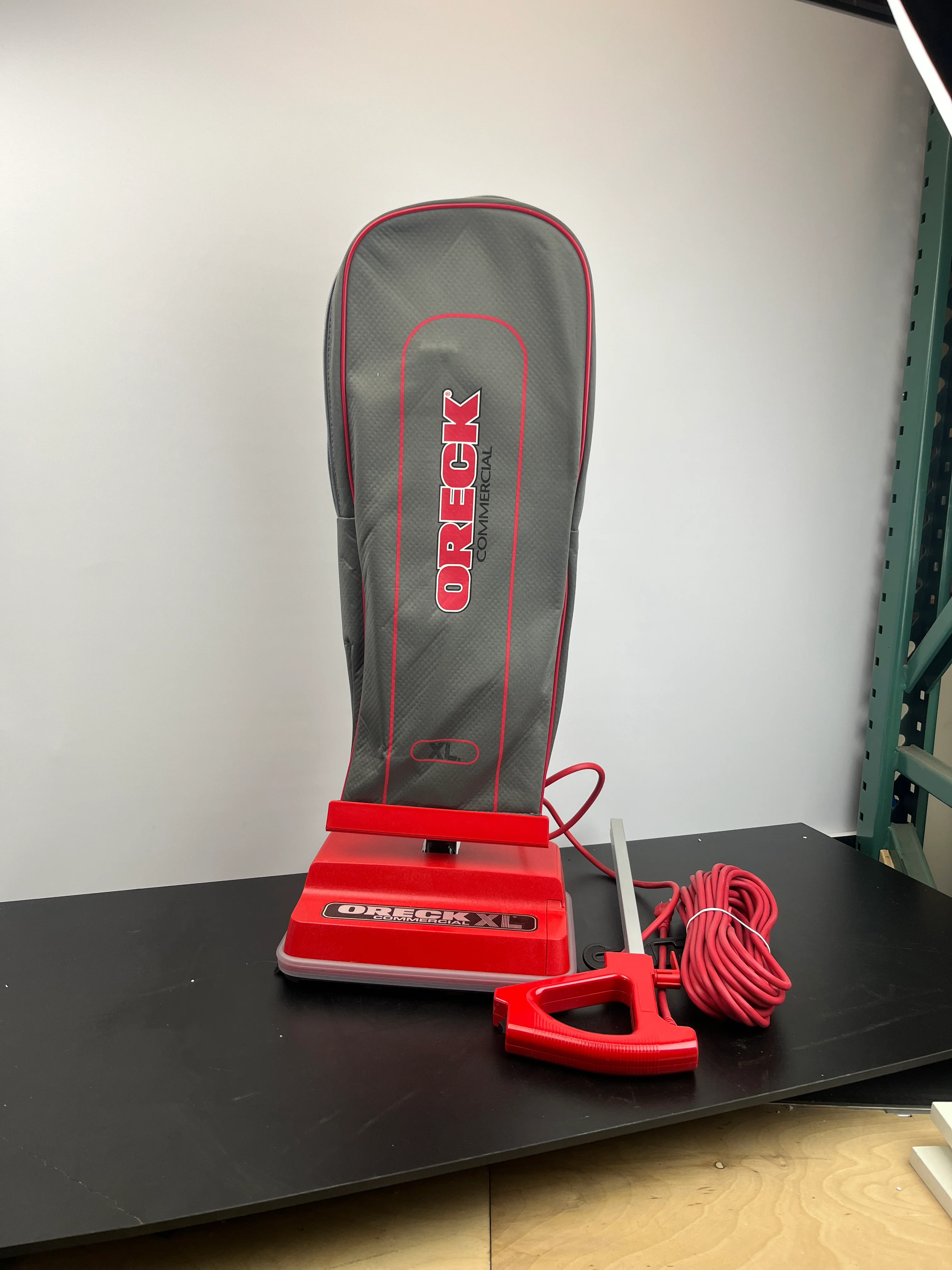 NEW - Oreck Commercial Upright Bagged Vacuum Cleaner, Lightweight, 40ft Power Cord, U2000R1, Grey/Red - Retail $196 - Image 4