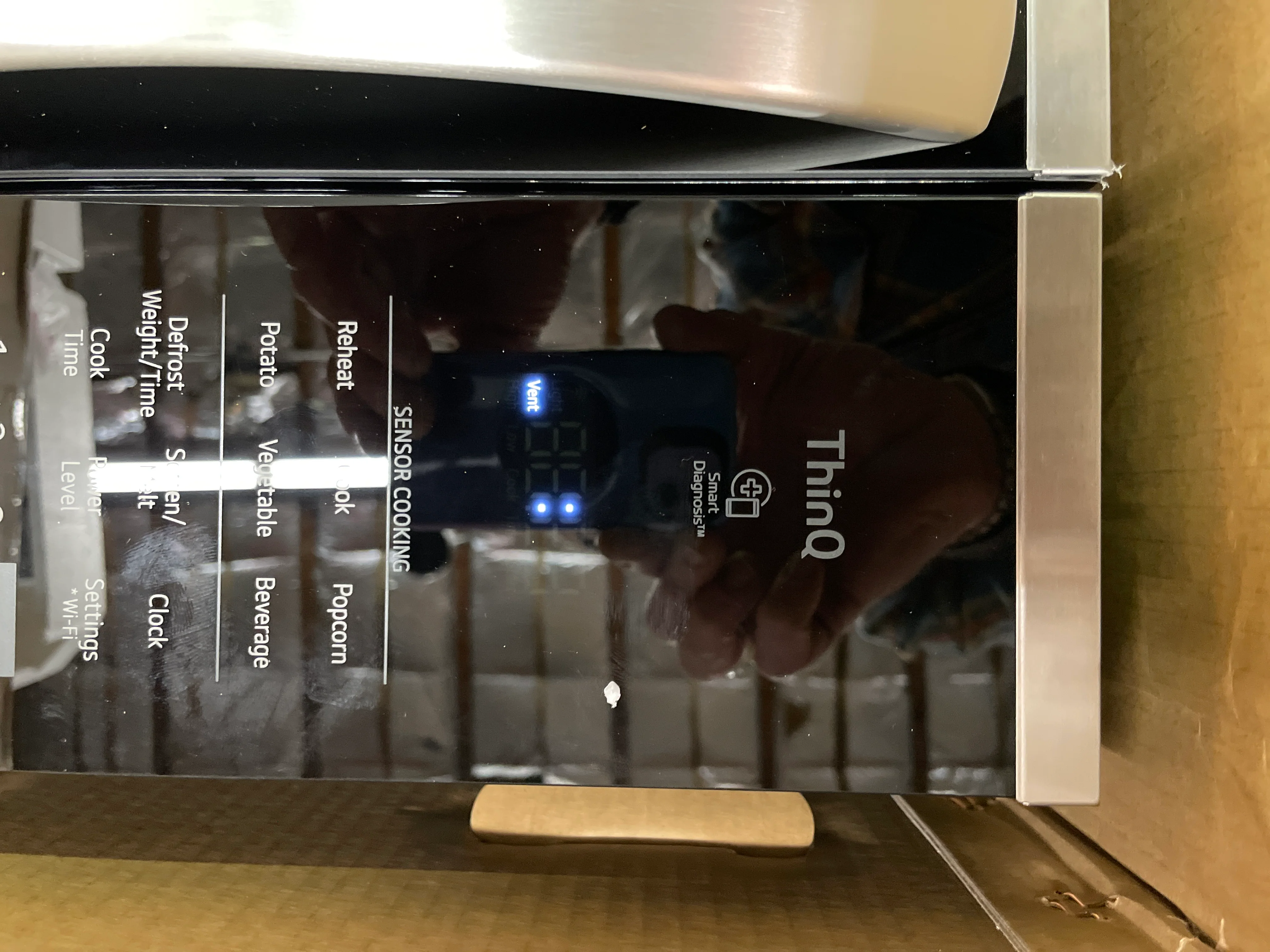LG 1.8 cu. ft. Smart Wi-Fi Enabled OTR Microwave Oven with EasyClean - MVEM1825F - Retail $399 - Image 8