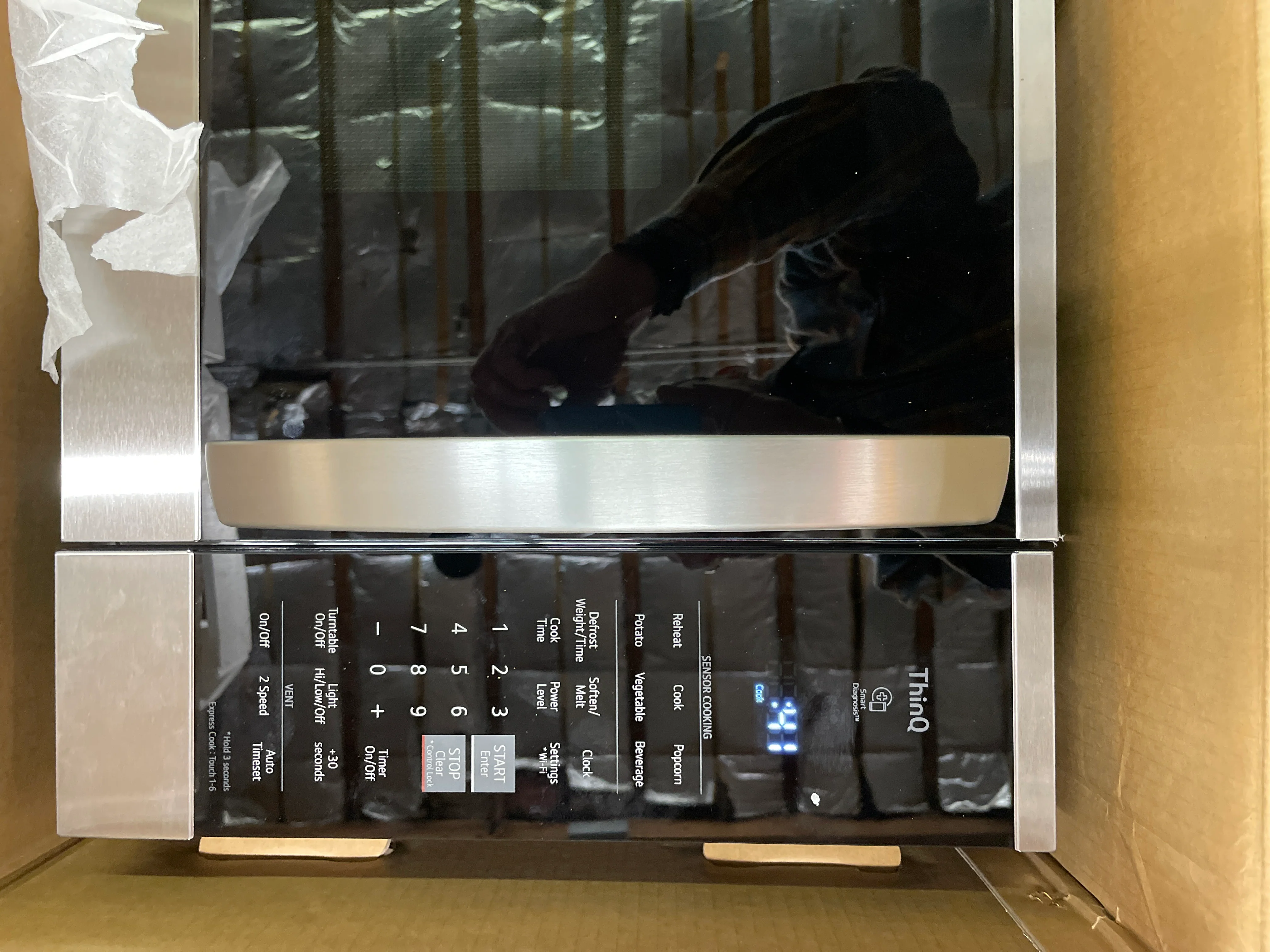 LG 1.8 cu. ft. Smart Wi-Fi Enabled OTR Microwave Oven with EasyClean - MVEM1825F - Retail $399 - Image 9