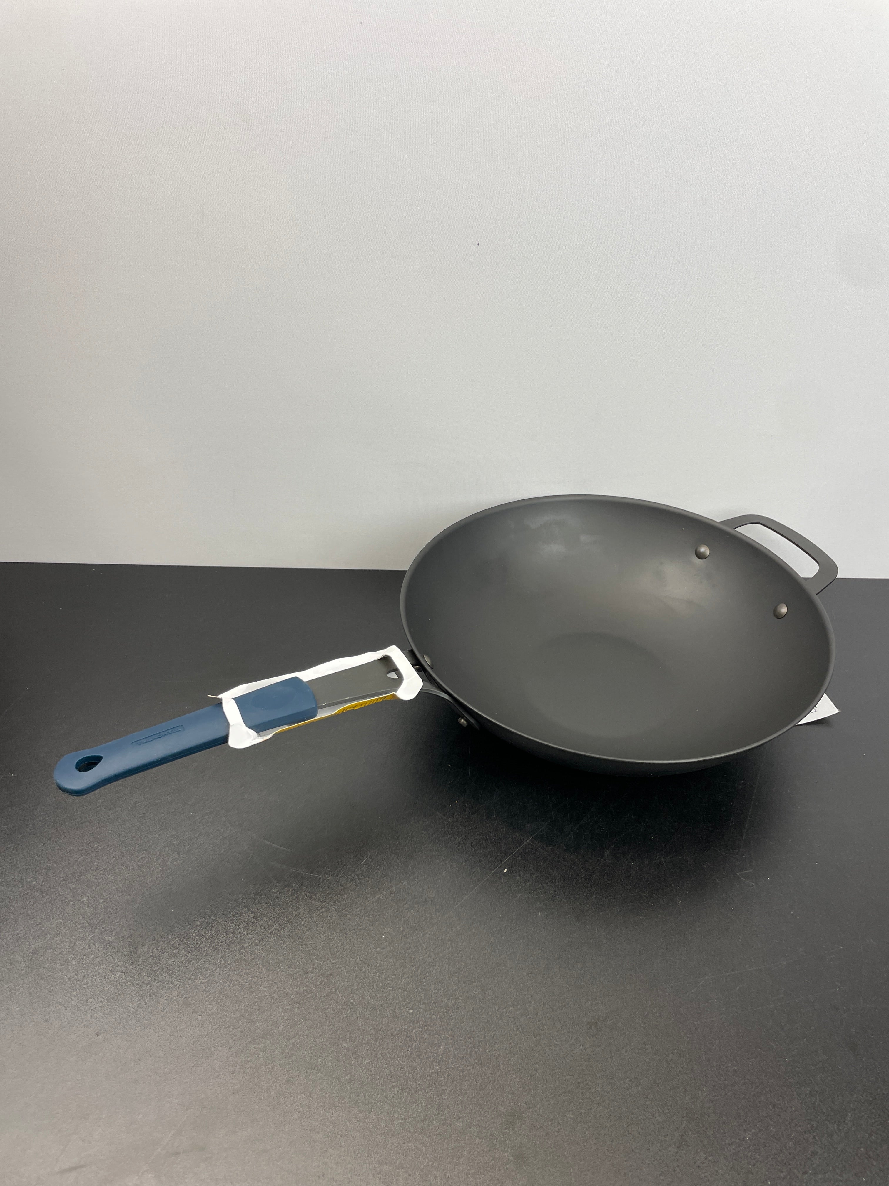 Tramontina Carbon 12.5 in Steel Wok - Retail $34 - Image 3
