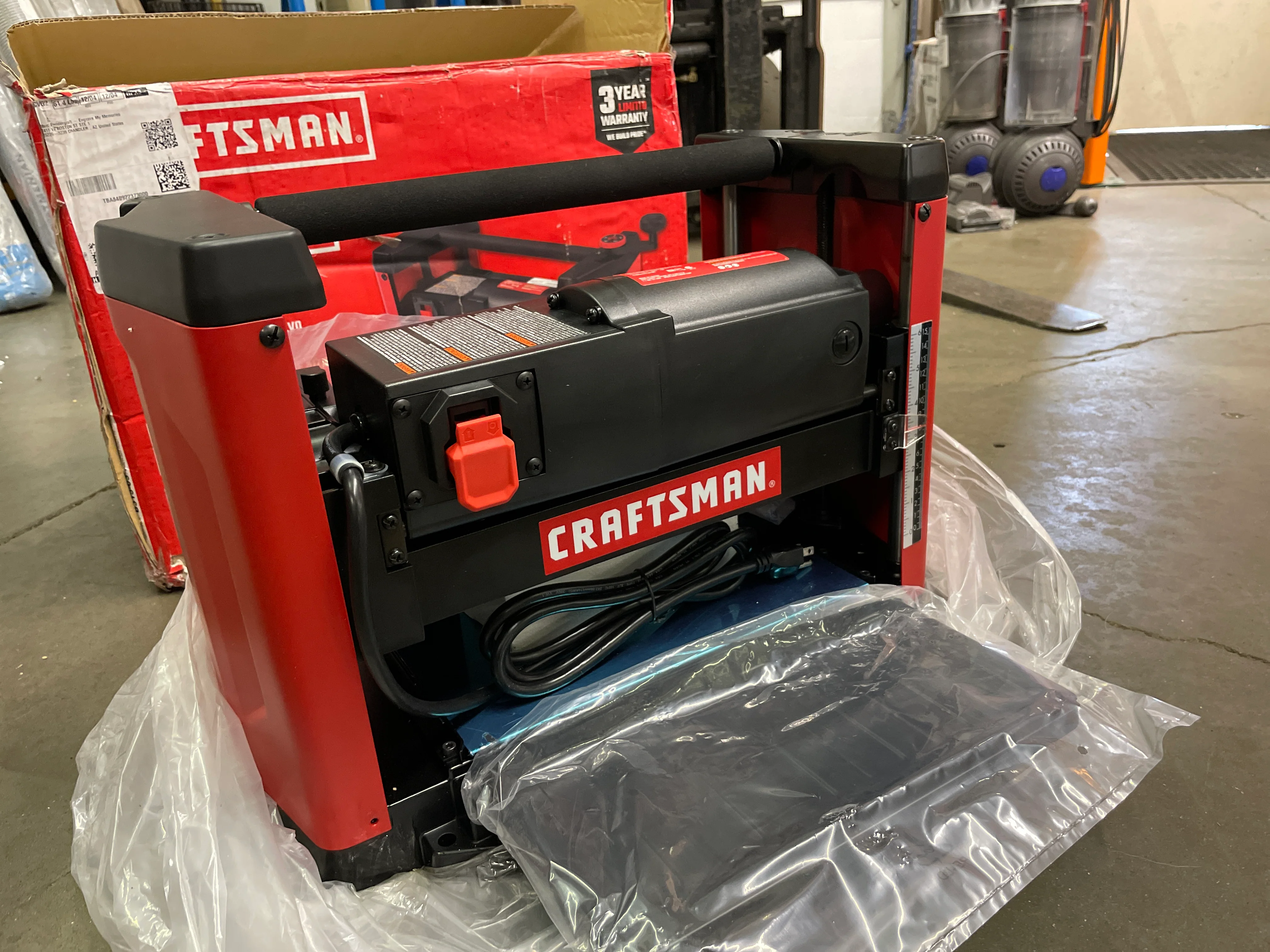 NEW - CRAFTSMAN Planer, 15 Amp, For Benchtops, Two Knife Solid Steel Cutter Head (CMEW320) - Retail $349 - Image 5