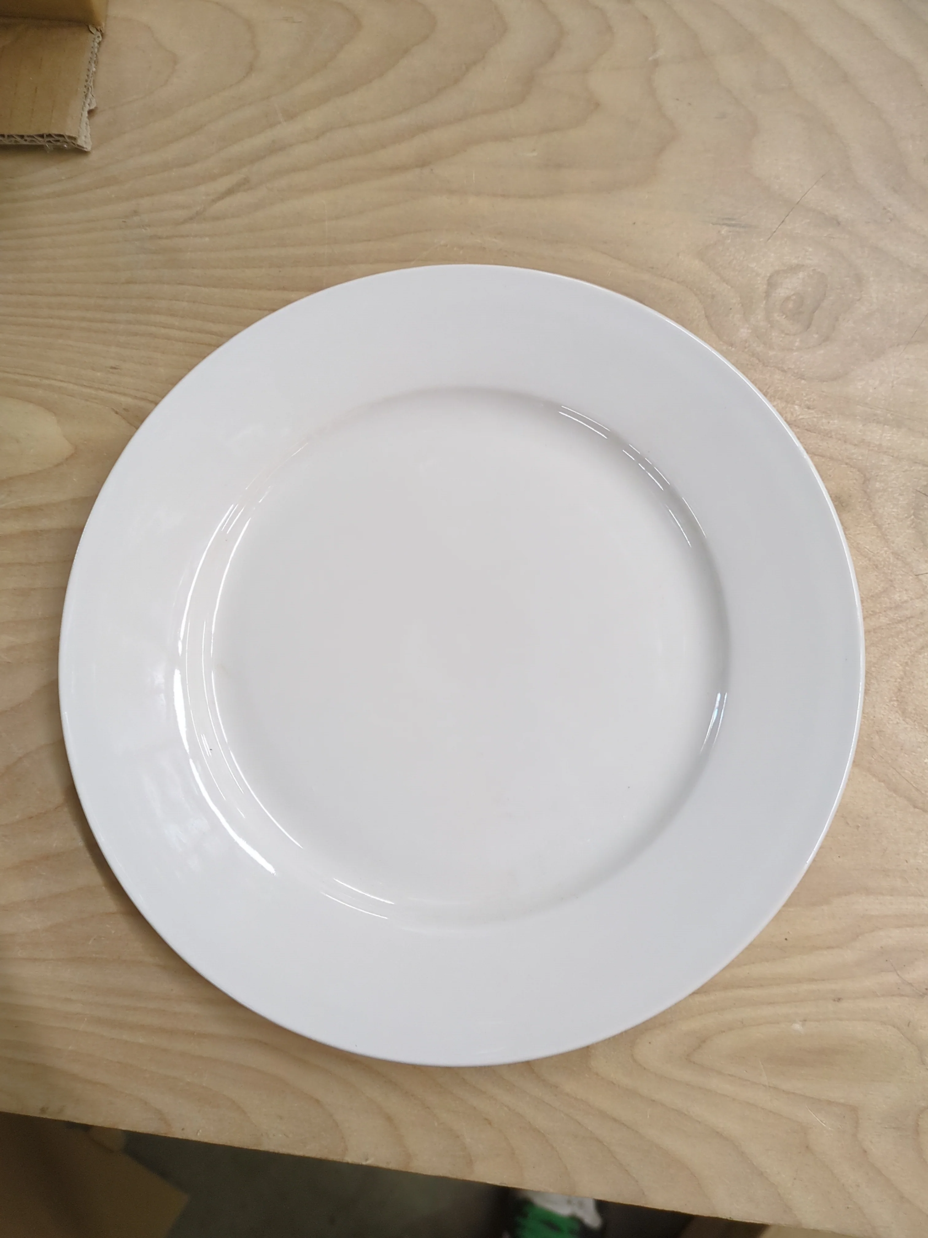 NEW - Towle Hospitality Set of 12 Porcelain Wide Rim Dinner Plates - Retail $58 - Image 5