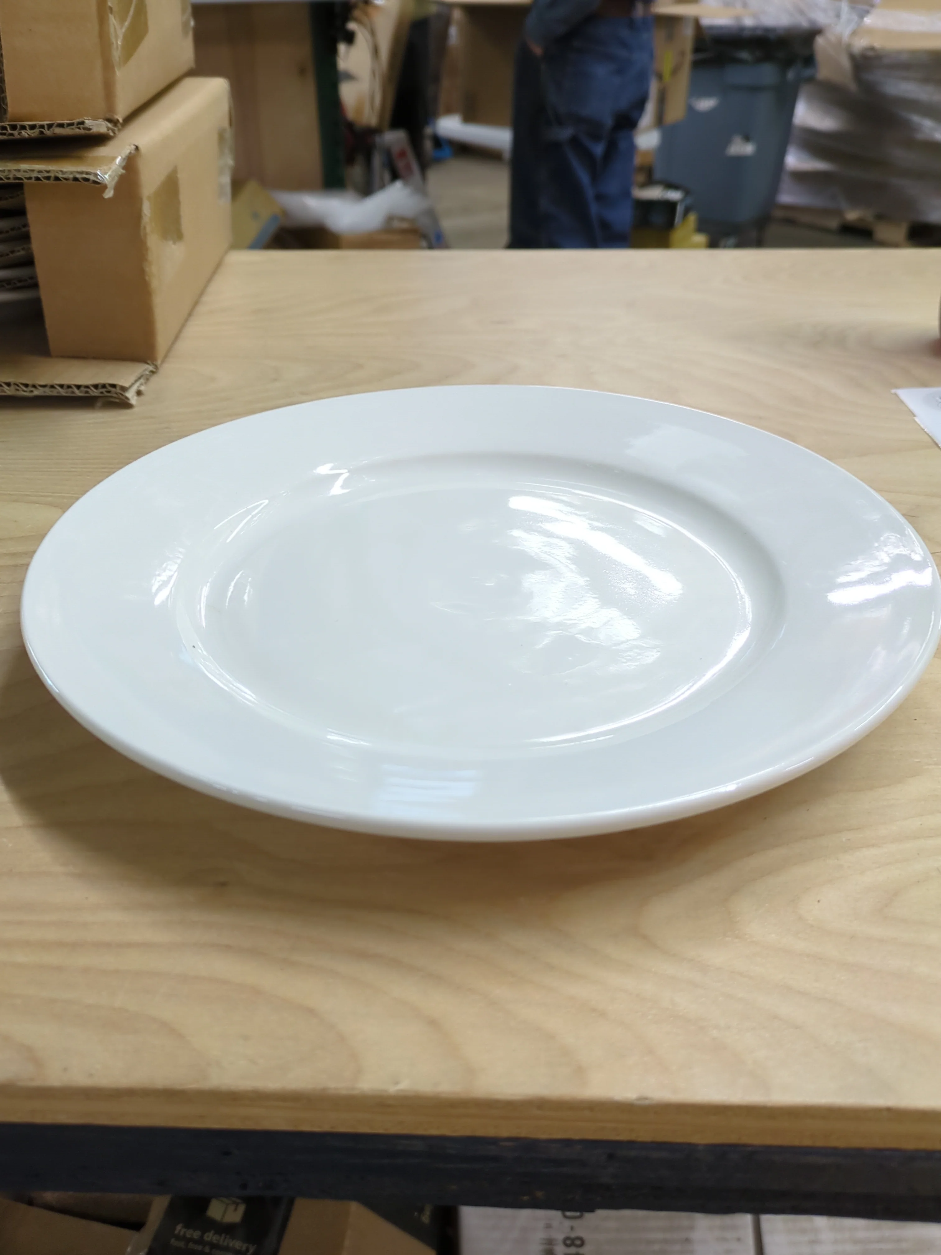NEW - Towle Hospitality Set of 12 Porcelain Wide Rim Dinner Plates - Retail $58 - Image 7