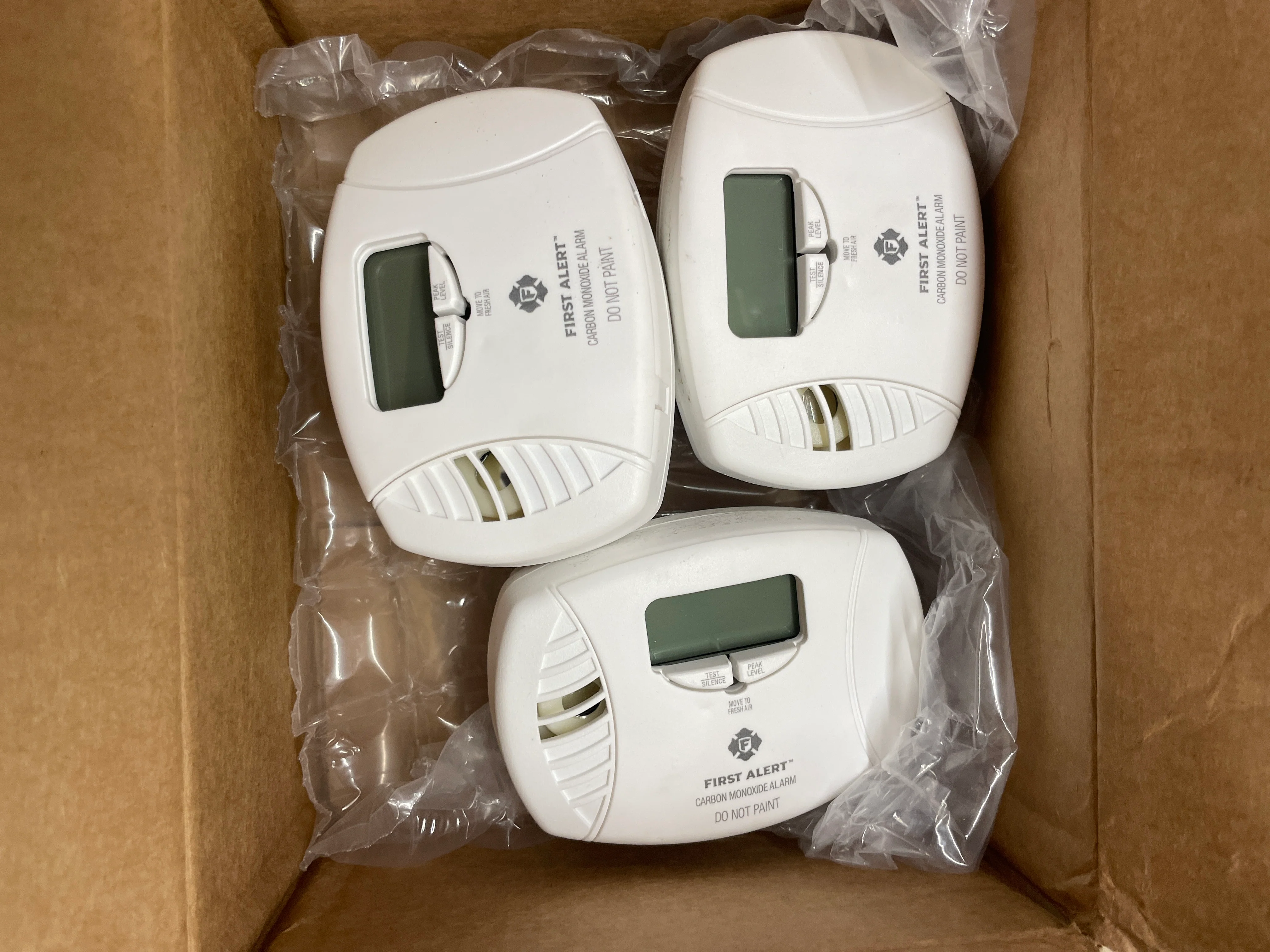 First Alert Dual Powered Carbon Monoxide Alarm 3-pack - Retail $59 - Image 9