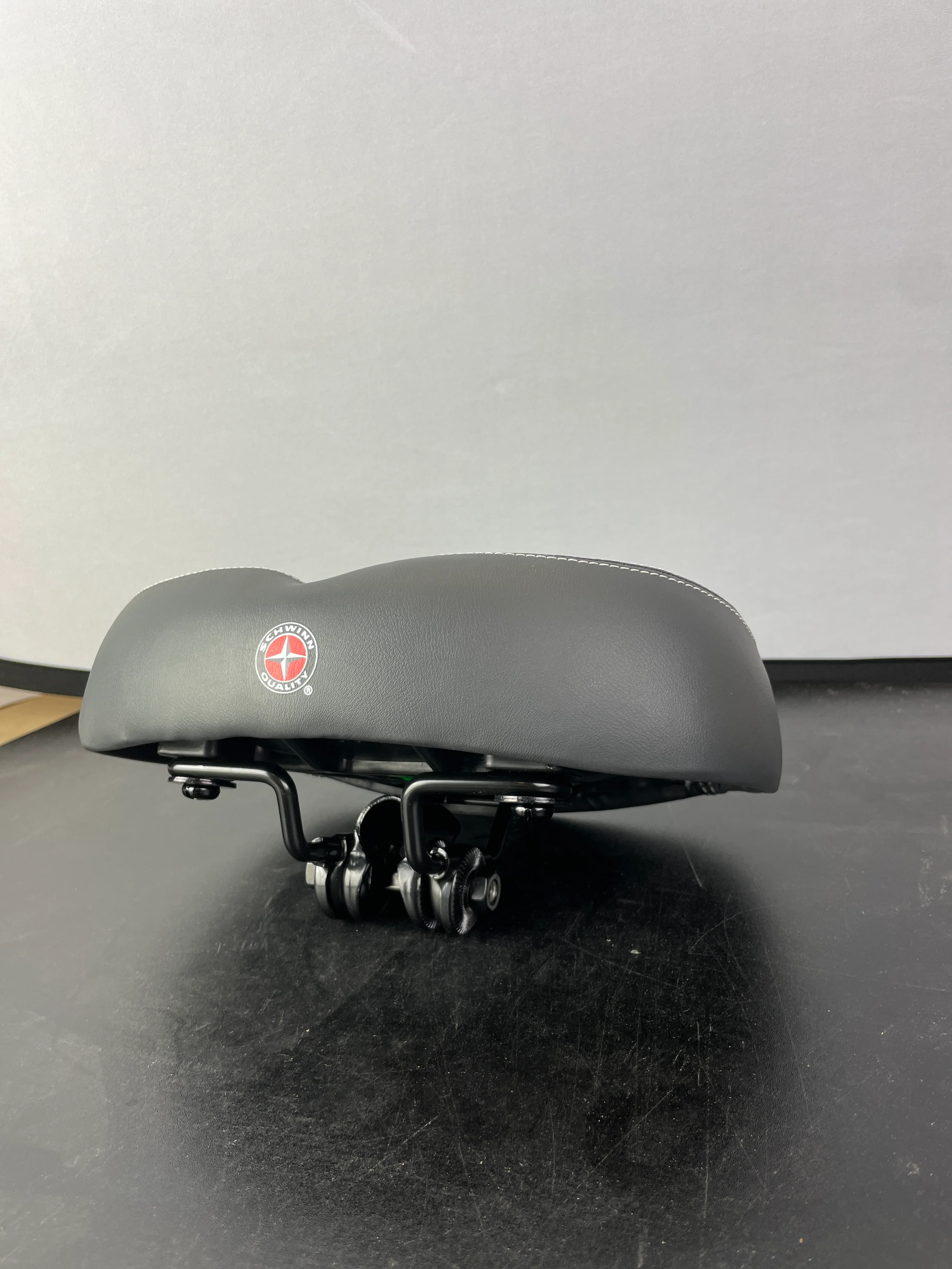 NEW - Schwinn Comfort Bike Seat, Saddle, Black, Foam Noseless - Retail $29 - Image 2
