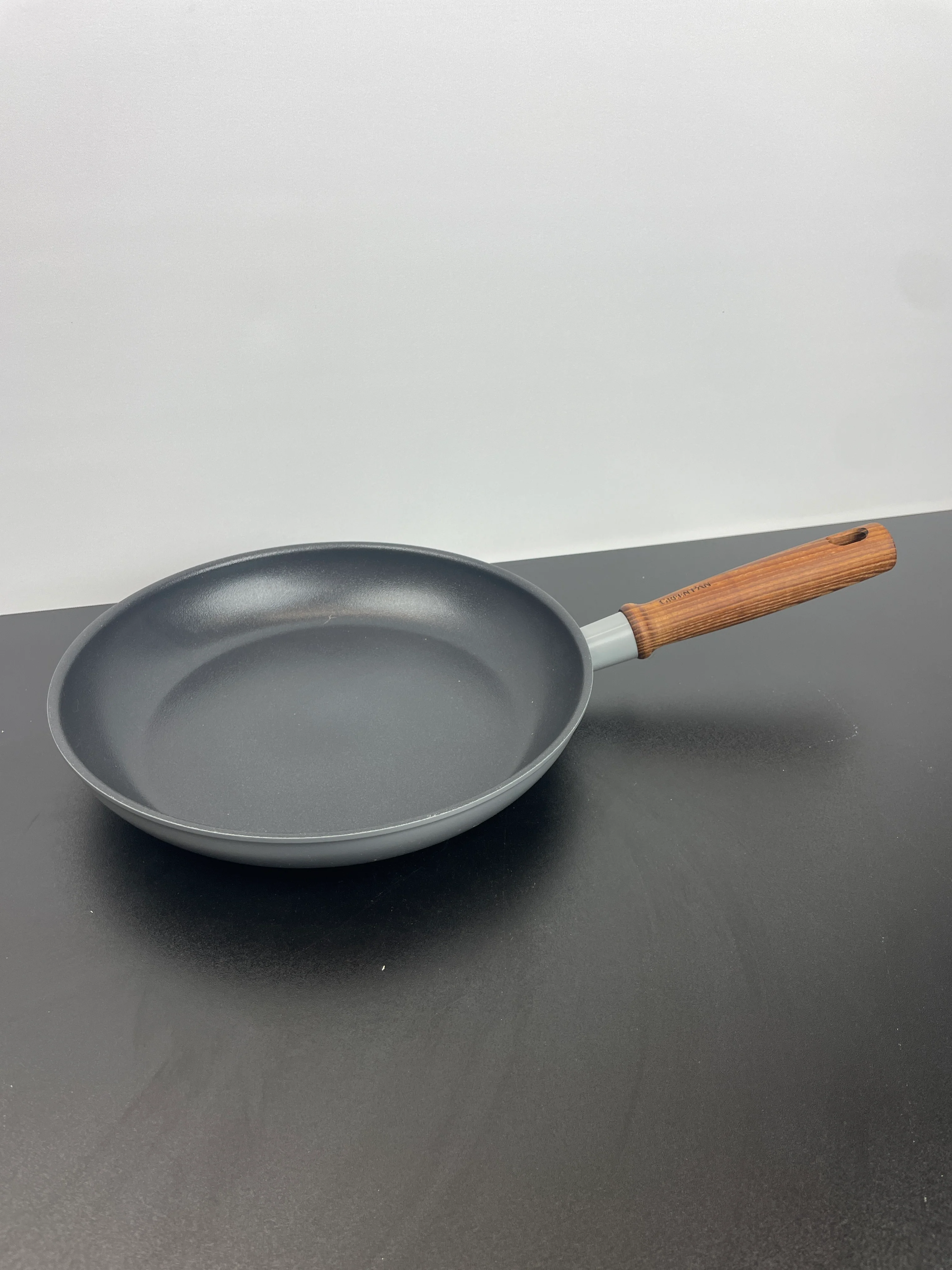 NEW - GreenPan Mayflower Pro Hard Anodized Healthy Ceramic Nonstick, 10" Frying Pan Skillet, Vintage Wood Handle, PFAS-Free, Induction, Charcoal Gray - Retail $58 - Image 2
