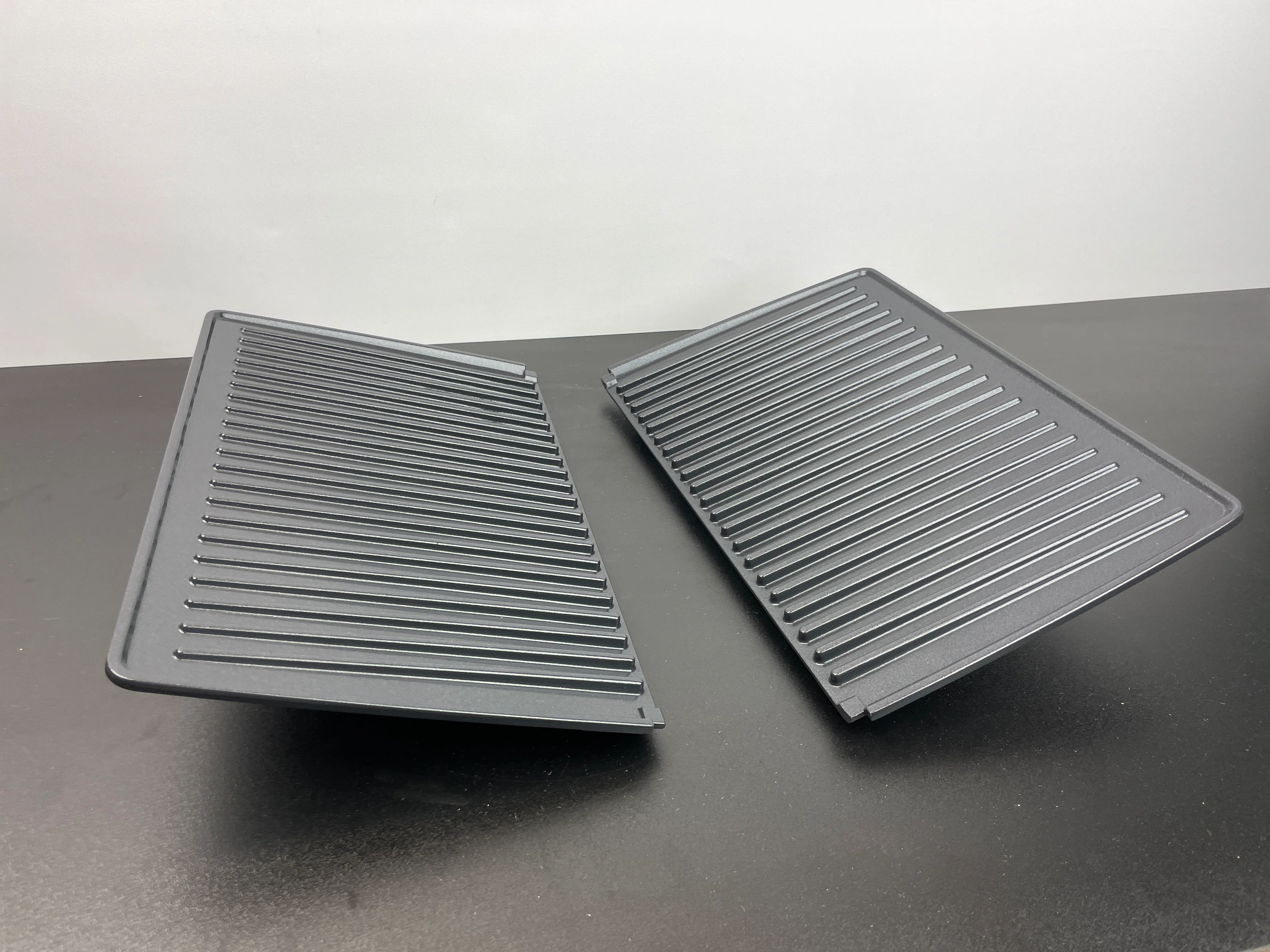 Like NEW - GreenPan XL Smoke-Less Grill & Griddle - Retail $299 - Image 5
