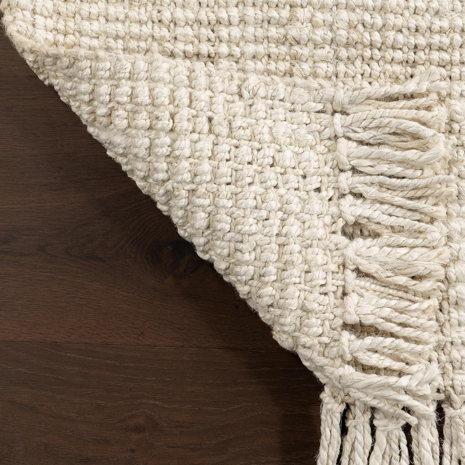 NEW - nuLOOM Daniela Farmhouse Chunky Jute Area Rug, 6x9, Off-white - Retail $149 - Image 2