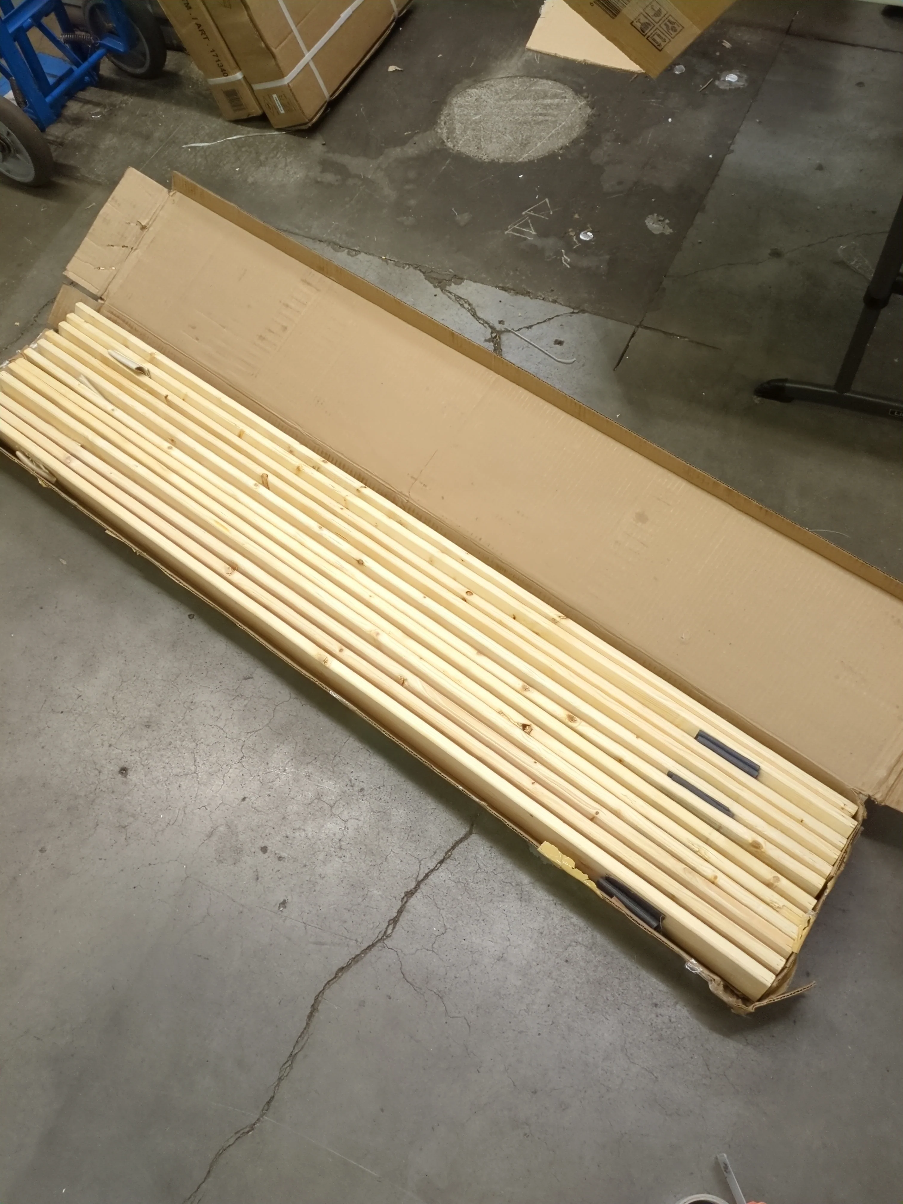 NEW - Mayton, Queen 0.68-Inch Heavy Duty Horizontal Mattress Support Wooden Bunkie Board/Bed Slats, Queen, Beige - Retail $71 - Image 6