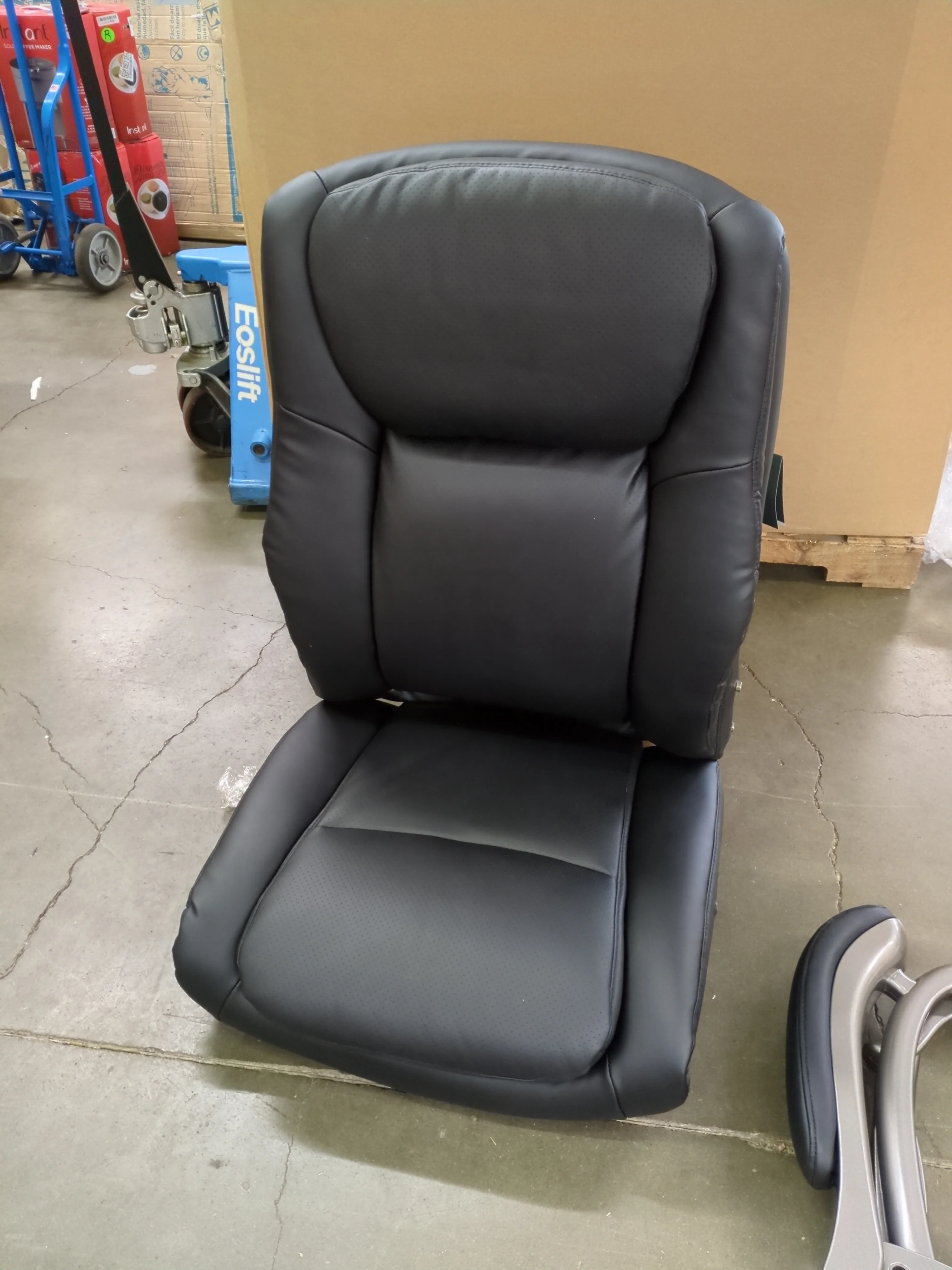COLAMY Big and Tall Office Chair 400lbs Wide Seat- High Back PU Leather Executive Computer Desk Chair for Heavy People, Large Office Chair with Heavy Duty Metal Base and Ergonomic Back Support- Black - Retail $179 - Image 4