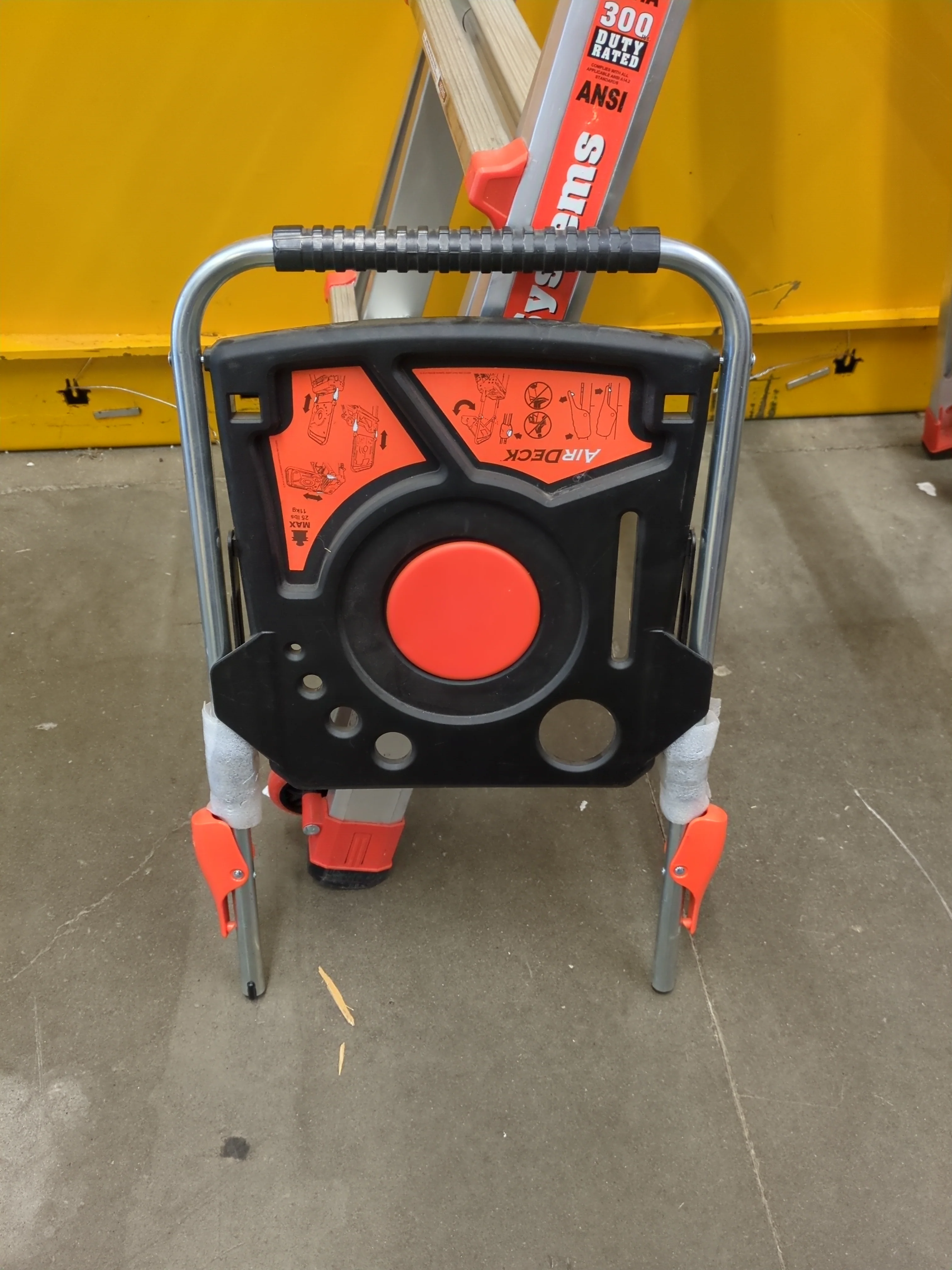 Little Giant MegaLite 17 Ladder with Tip & Glide Wheels - Retail $244 - Image 4