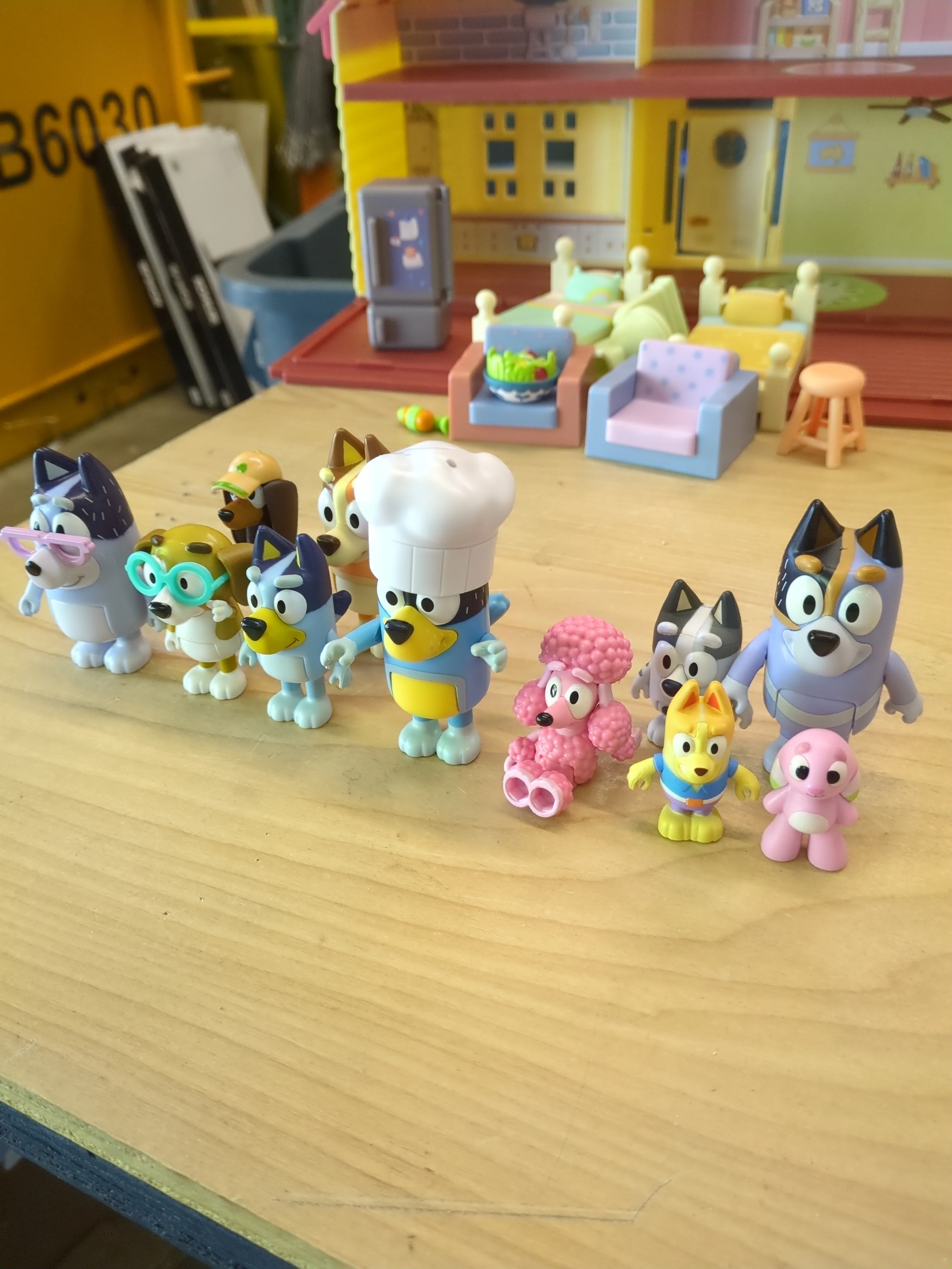 Bluey Ultimate Mega Set - Retail $54 - Image 9