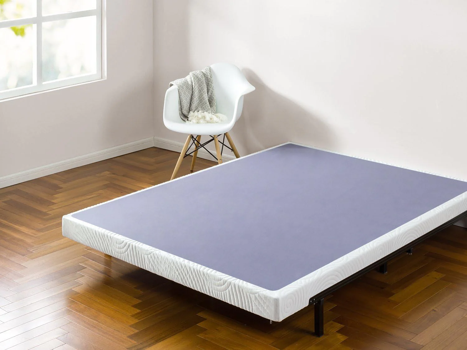 NEW - ZINUS 4 Inch FULL Metal Box Spring with Wood Slats, Mattress Foundation, Sturdy Steel Structure, Easy Assembly - Retail $139 - Image 2