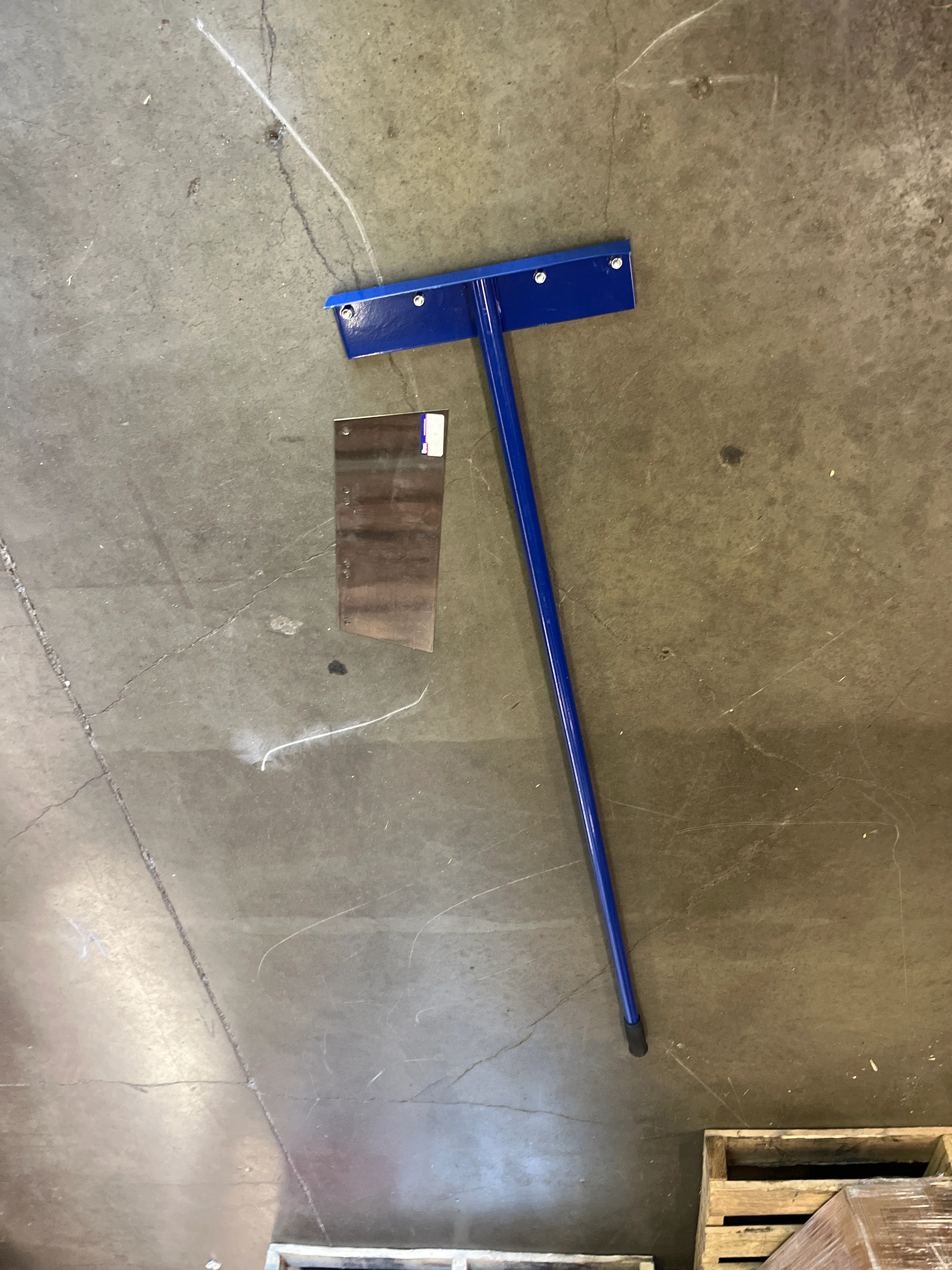 Bon Tool Floor Scraper 14" Wide Heavy Duty - Retail $38 - Image 5