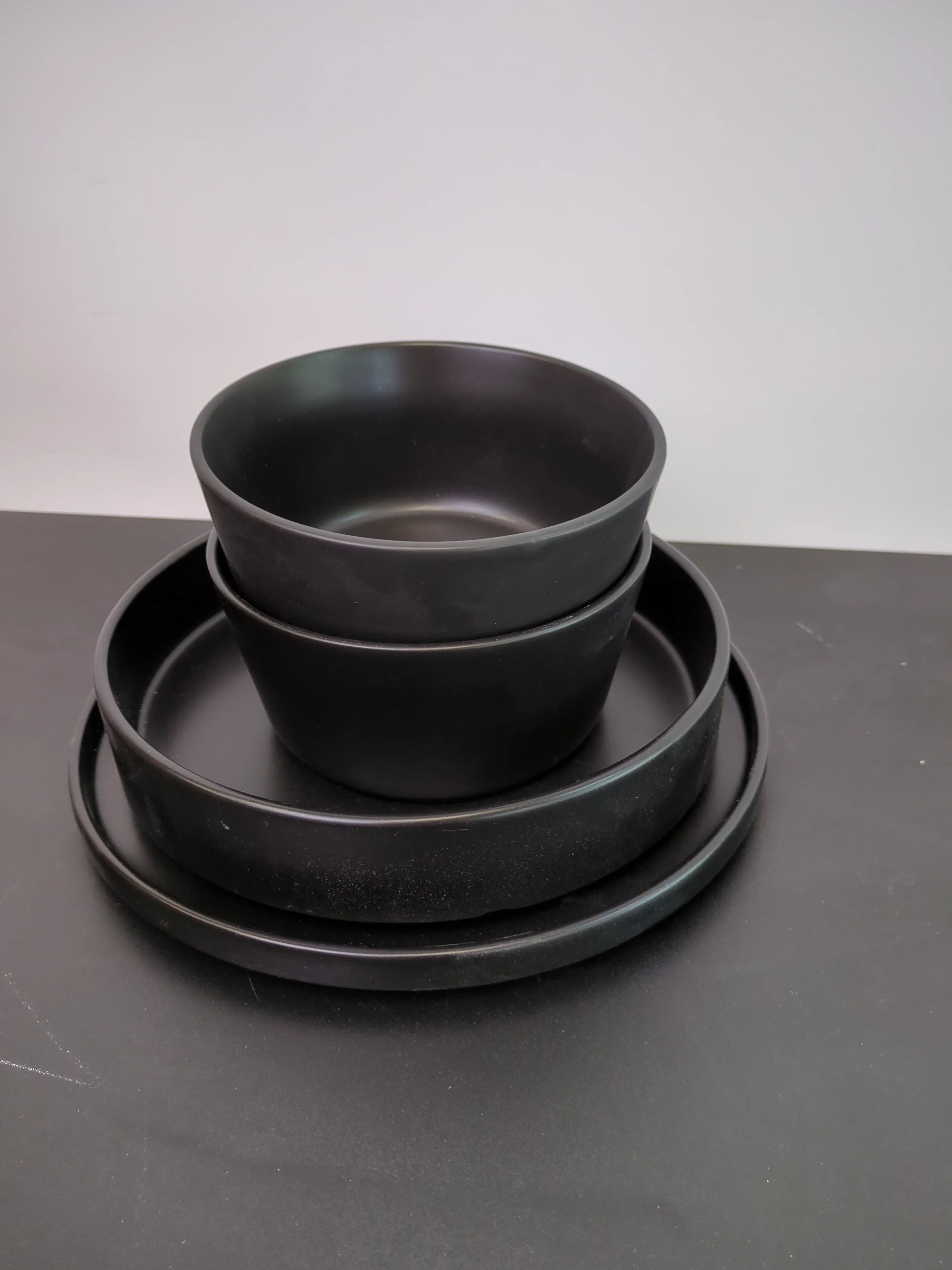 NEW - Stone + Lain Celina 12-piece Dinnerware Set - Retail $58 - Image 2