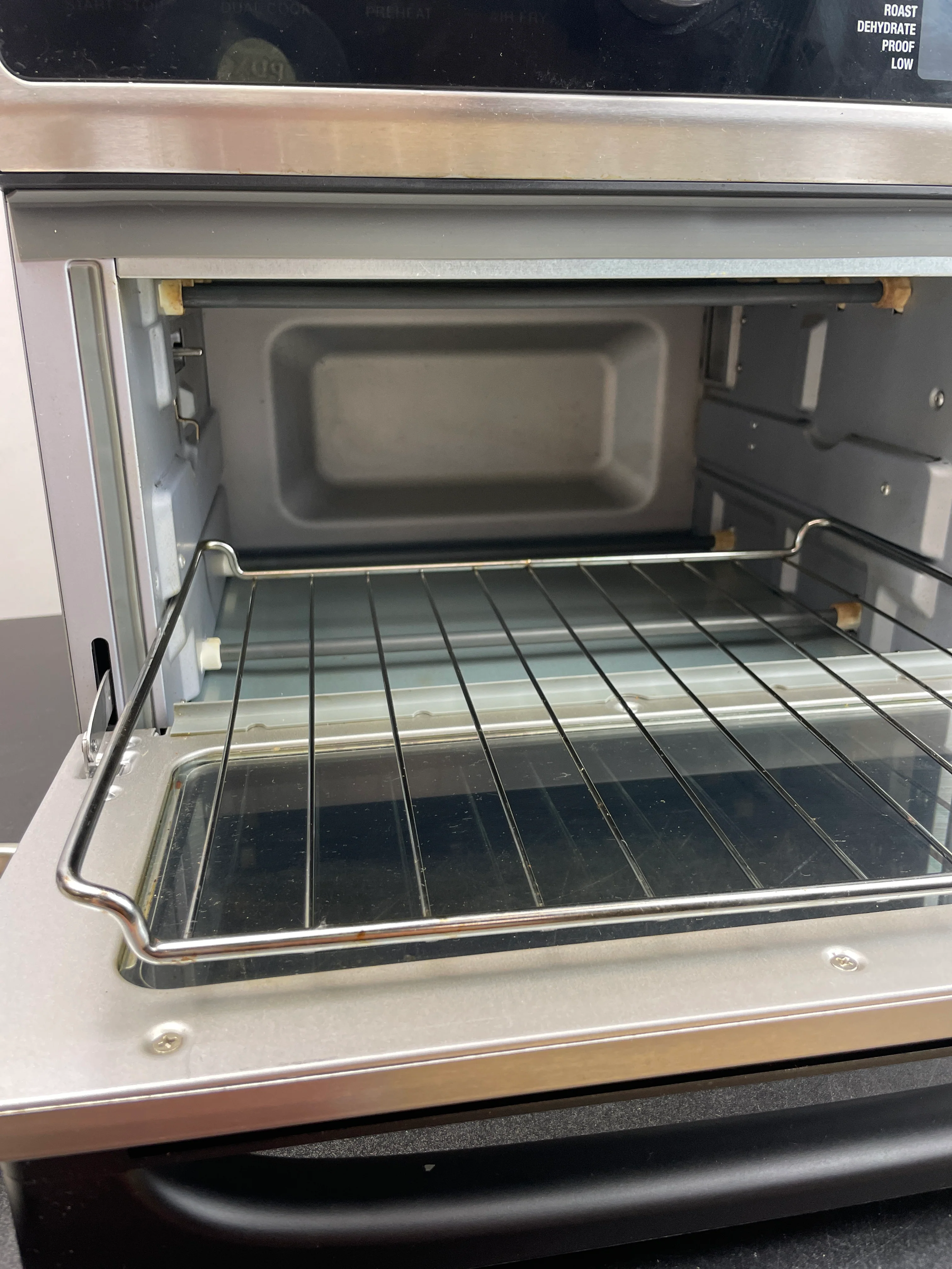 Cuisinart Digital Air Fryer Toaster Oven - Retail $189 - Image 3