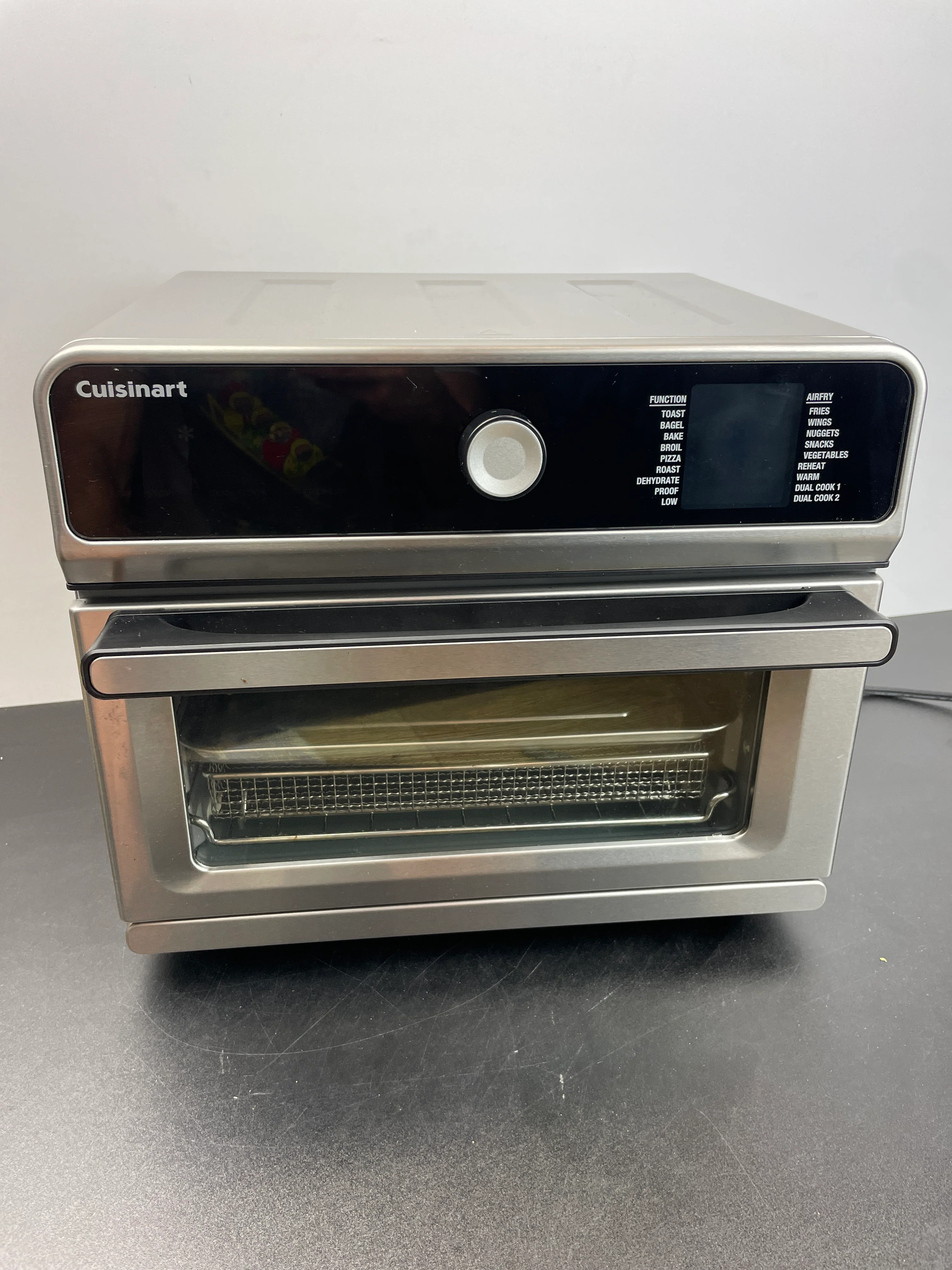 Cuisinart Digital Air Fryer Toaster Oven - Retail $189 - Image 4