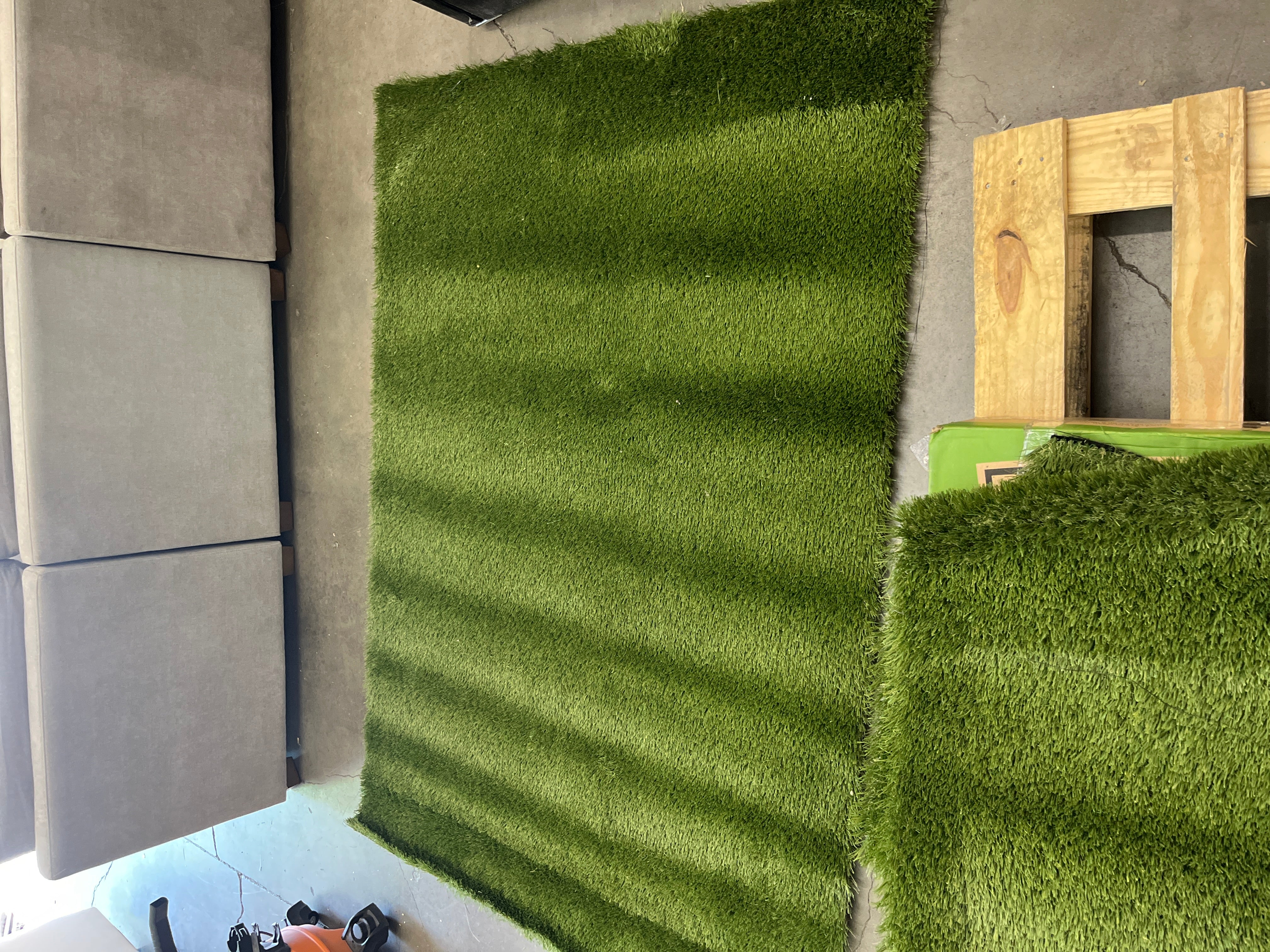 Fescue Artificial Turf 5ftx7ft - Retail $89