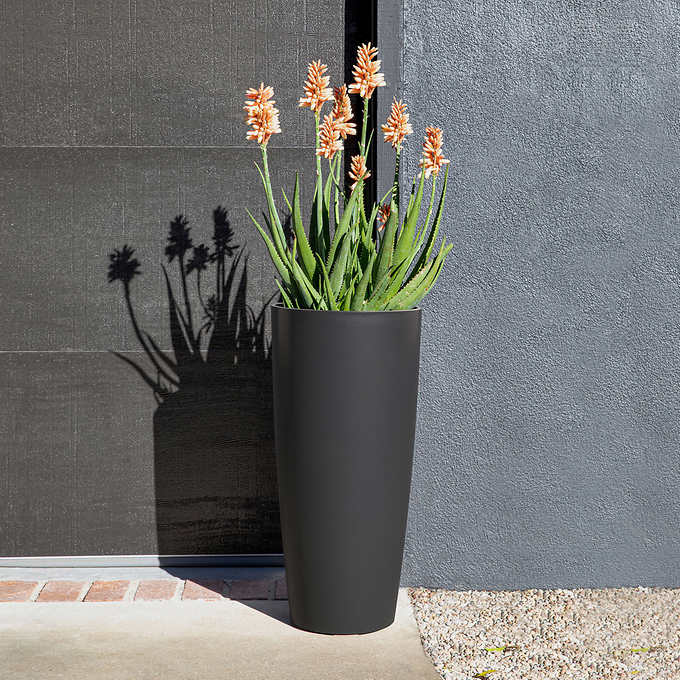 28in Selena Planter by Veradek, 2-pack - Retail $94 - Image 2