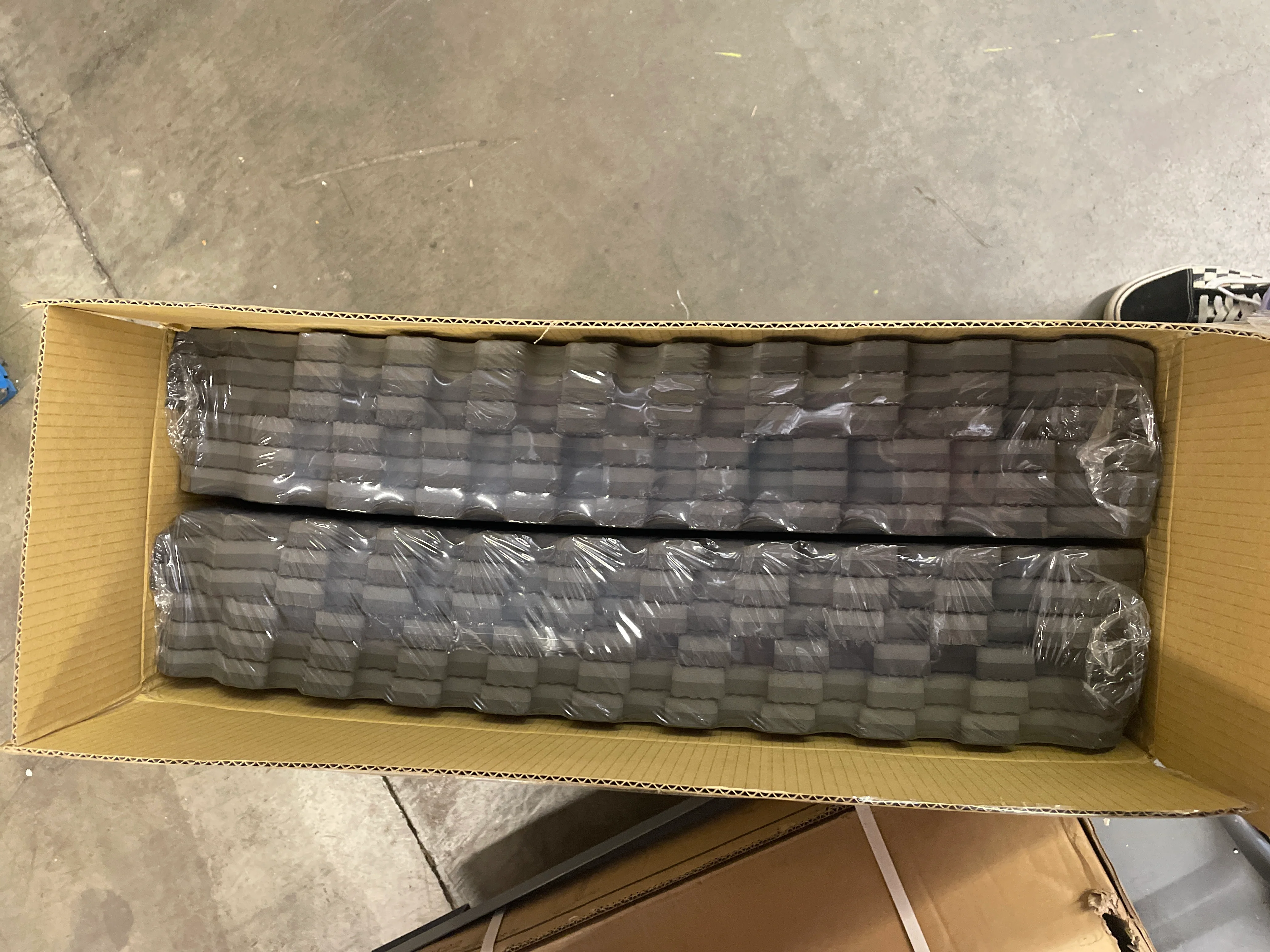 NEW - Norsk Reversible Foam Flooring, 48 sq ft., 24 in. x 24 in. Foam Mats- Retail $64 - Image 2