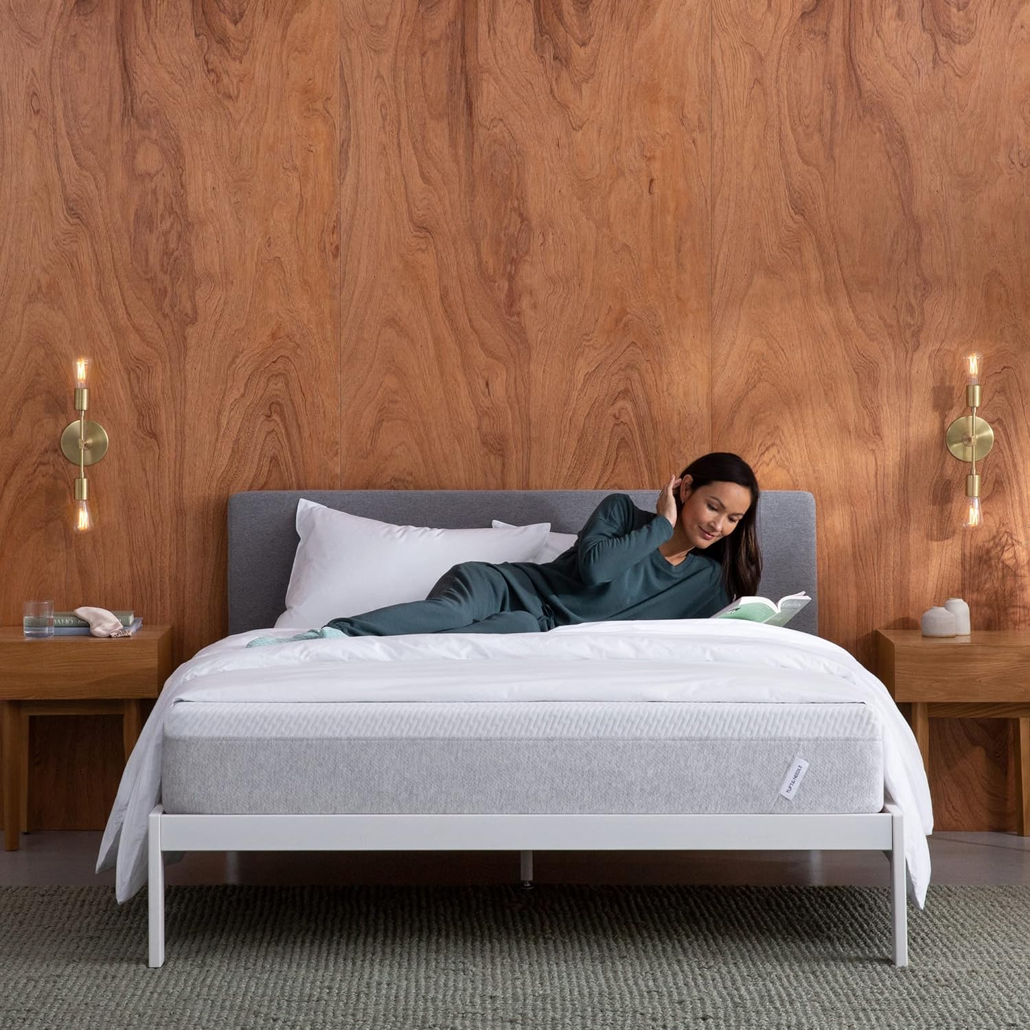 NEW - Tuft & Needle QUEEN, 9.5 in - Original Mattress, Firm Feel, Adaptive Foam, Pressure Relief, Supportive, Cooling, CertiPUR-US, White - Retail $716
