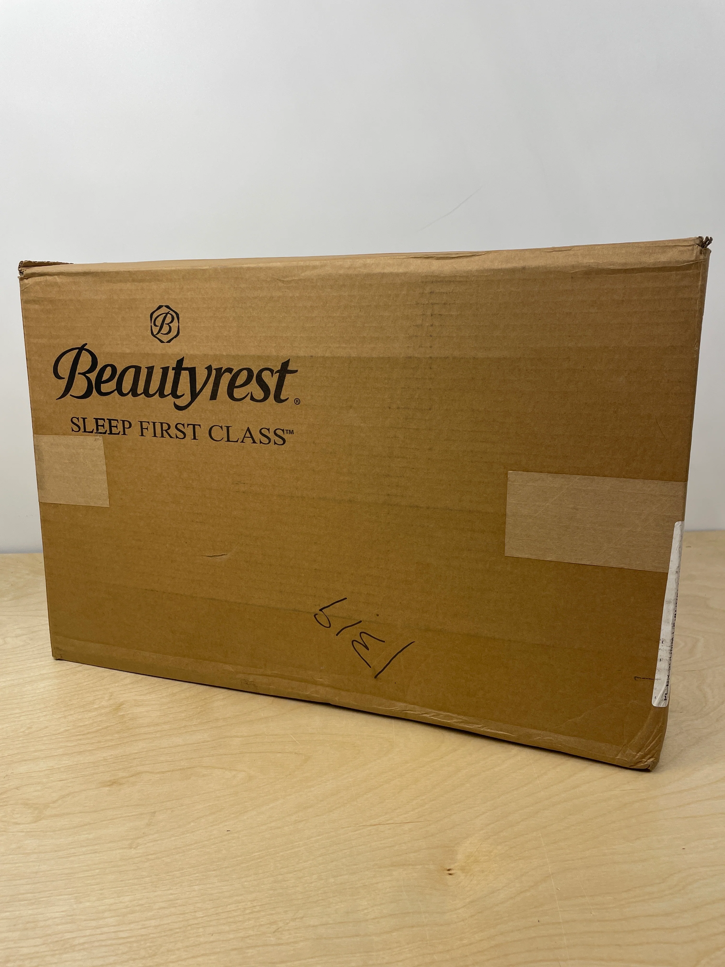 Beautyrest DualCool Carbon Fiber Memory Foam Pillow with AquaCool Technology - Image 7