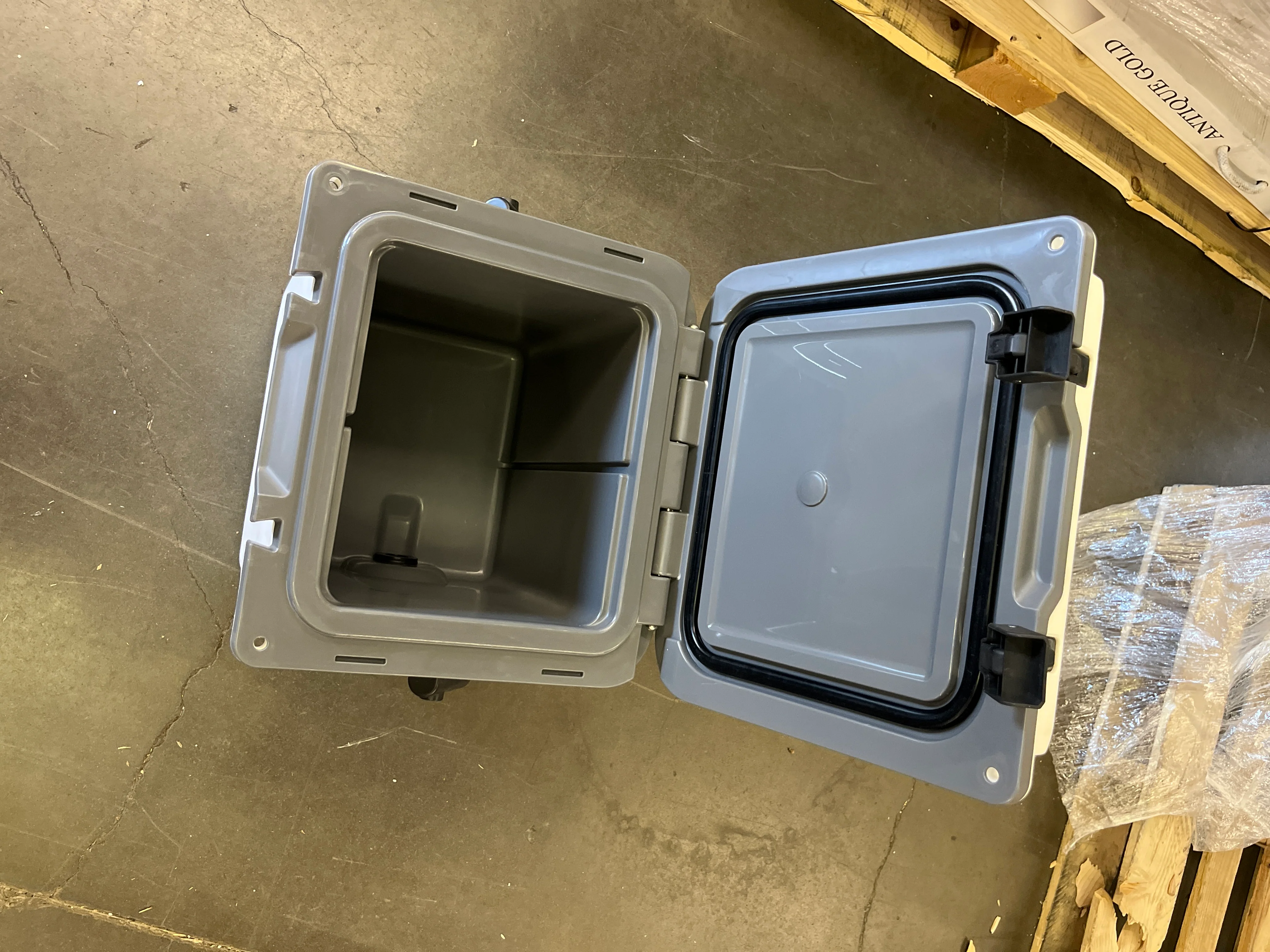 COHO 24-quart Injection Molded Cooler - Retail $69 - Image 5