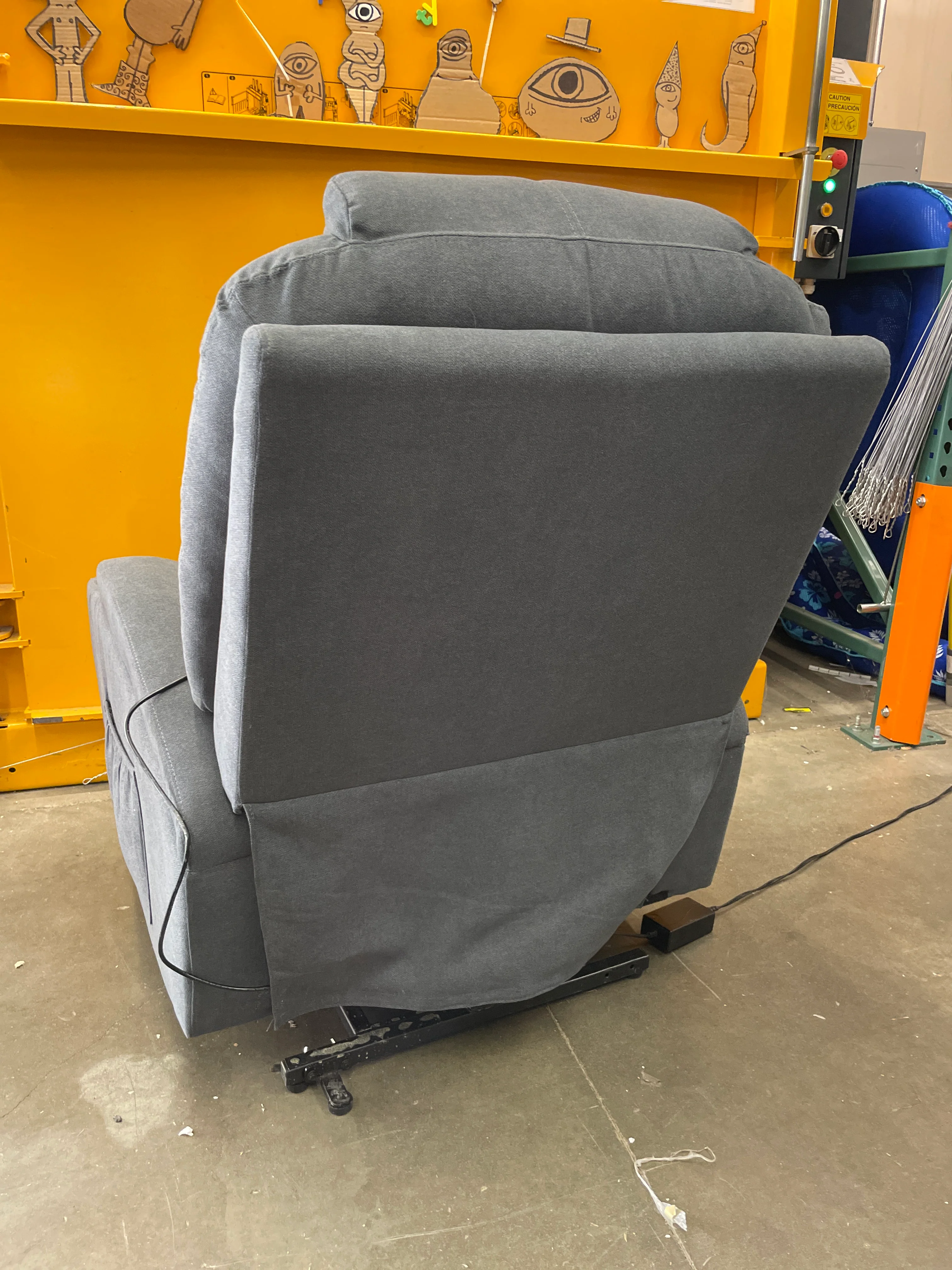 YITAHOME Power Lift Recliner Chair for Elderly, Electric Lift Chair with Heat and Massage, Fabirc Recliner Sofa with 2 Cup Holders, Side Pockets & Remote Control for Living Room,Grey - Retail $359 - Image 4