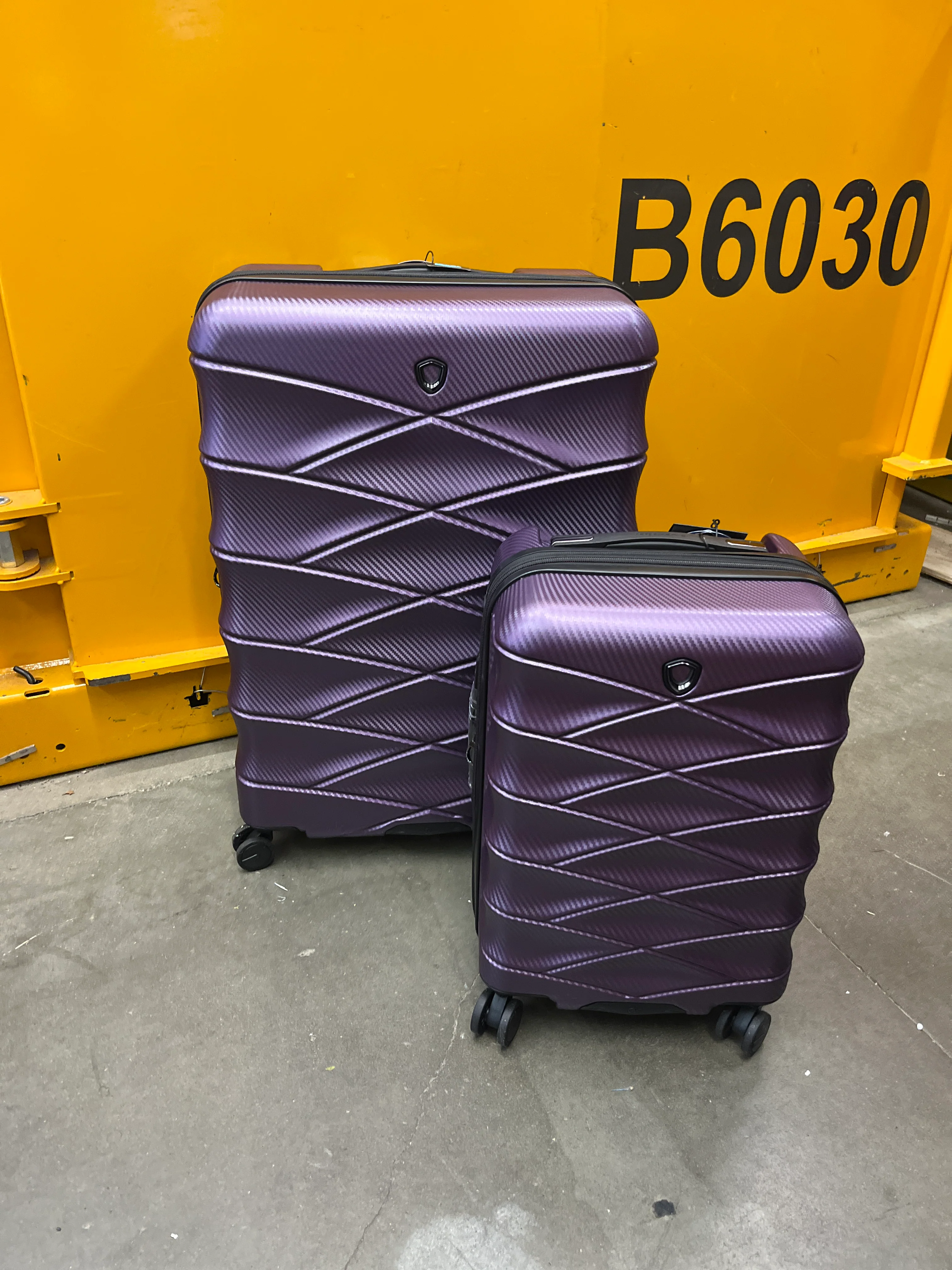 Traveler's Choice Granville II 2-Piece Luggage Set - Retail $179 - Image 3