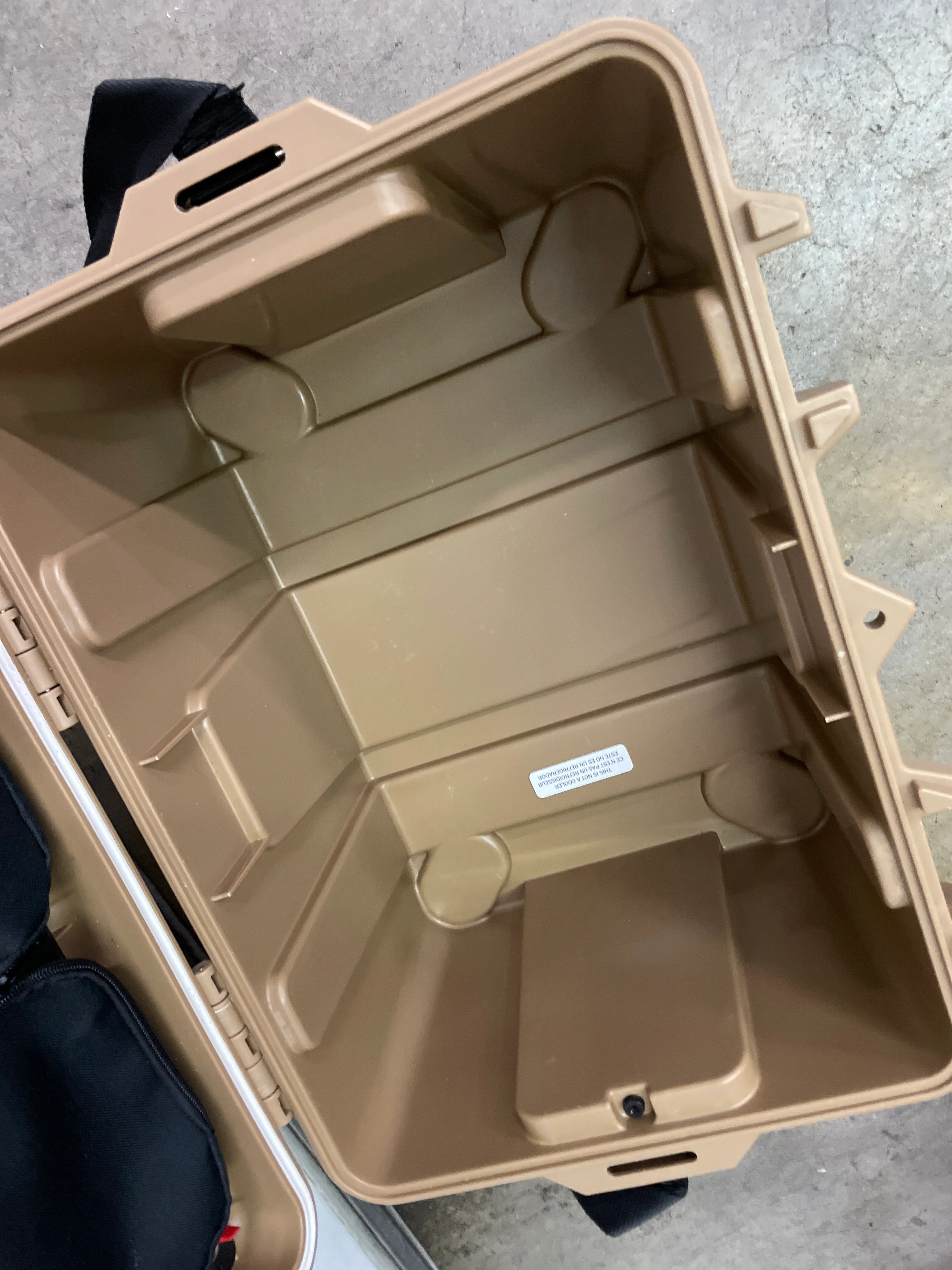 Coho Pack N Carry Box- Retail $49 - Image 3