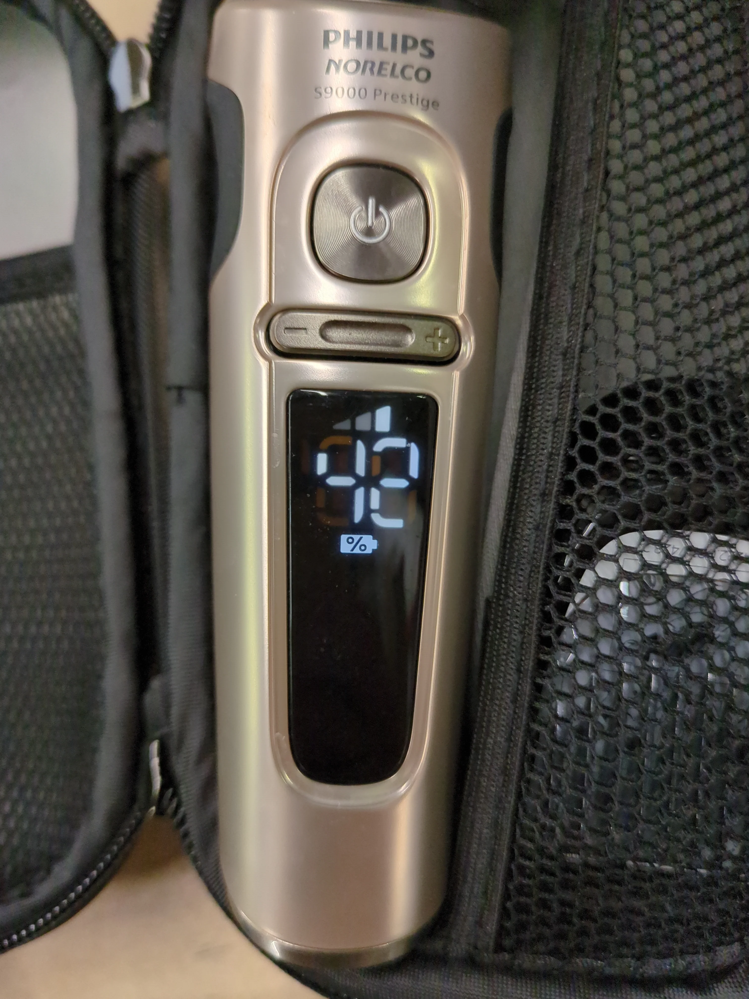 Philips Norelco Prestige Shaver with Qi Charging and Quick Cleaning Pod - Retail $299 - Image 3