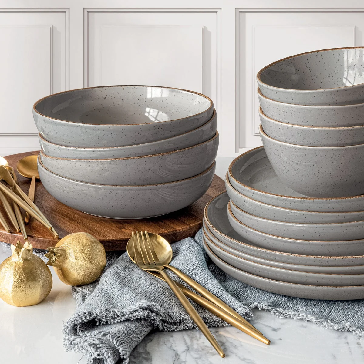 over & back Grey 16-piece Dinnerware Set - Image 3