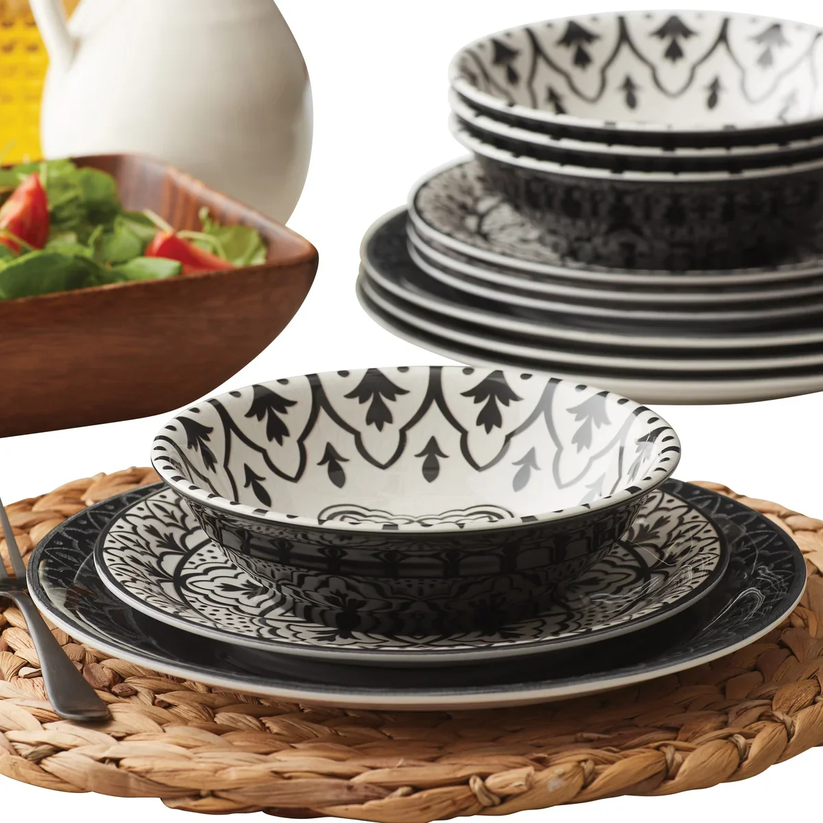Melamine 12-piece Dinnerware Set- Retail $29 - Image 2