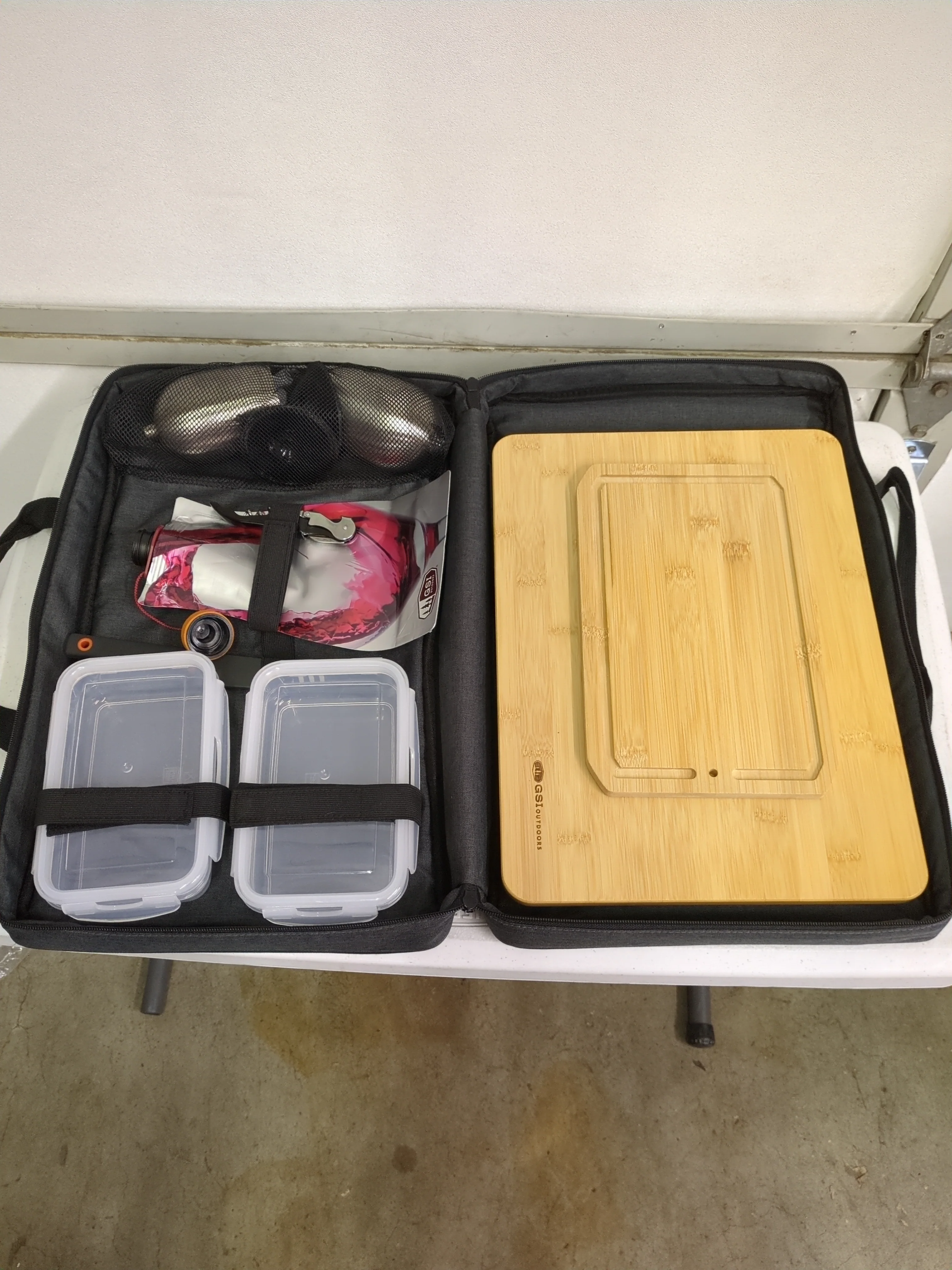 Table for Two Picnic Set - Retail $60 - Image 7