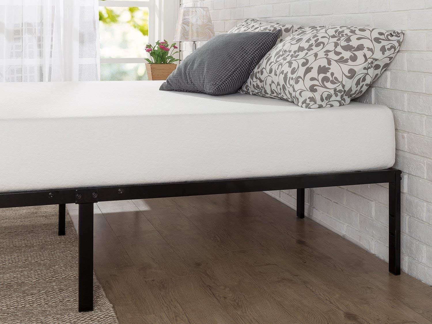 NEW - Zinus QUEEN Yelena 14 Inch Classic Metal Platform Bed Frame with Steel Slat Support / Mattress Foundation, AZ-MPSC-14Q,Black - Retail $107 - Image 2