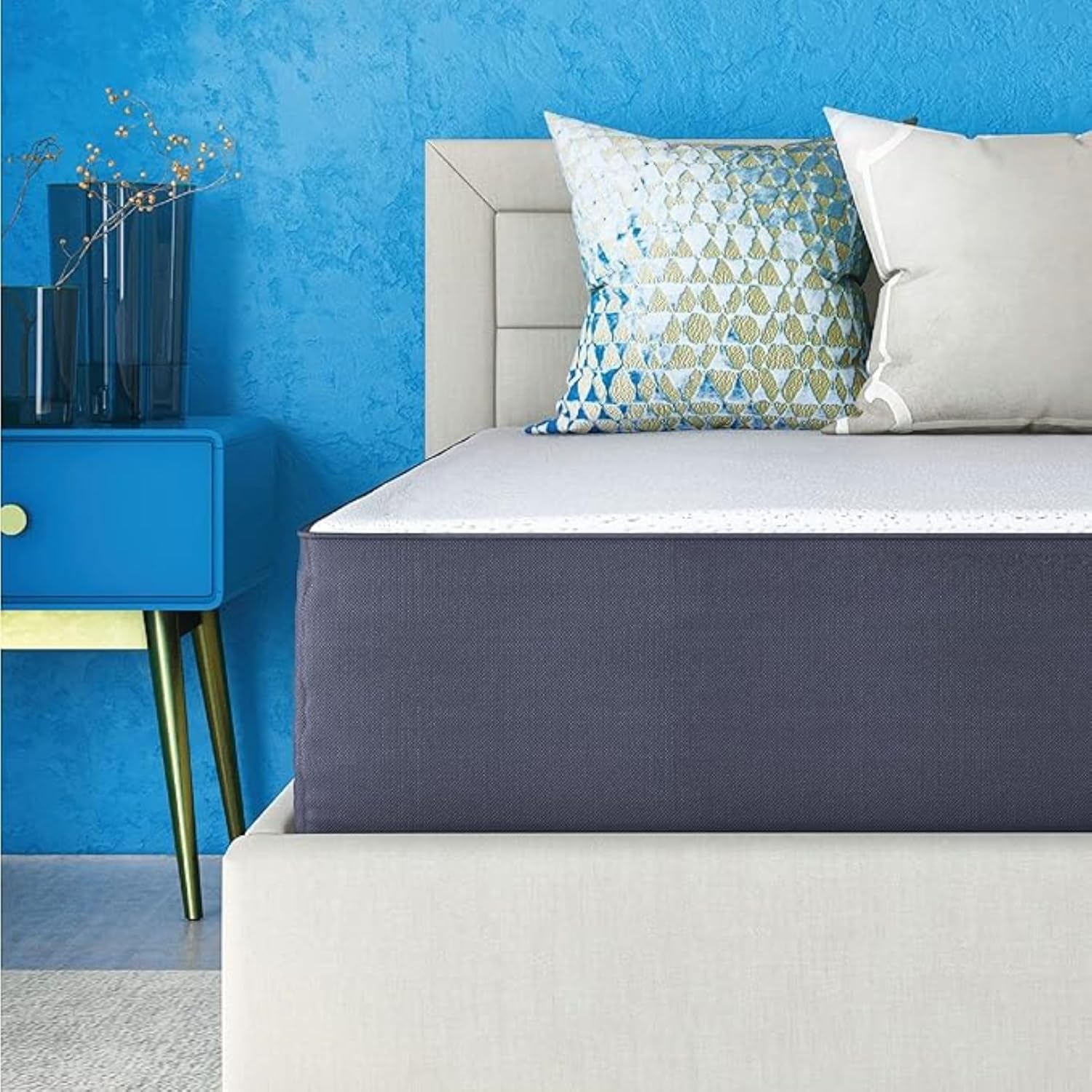 NEW - Classic Brands Twin XL, 10-Inch, Cool Gel Ventilated Memory Foam Mattress | CertiPUR-US Certified | Bed-in-a-Box, White - Retail $249 - Image 2