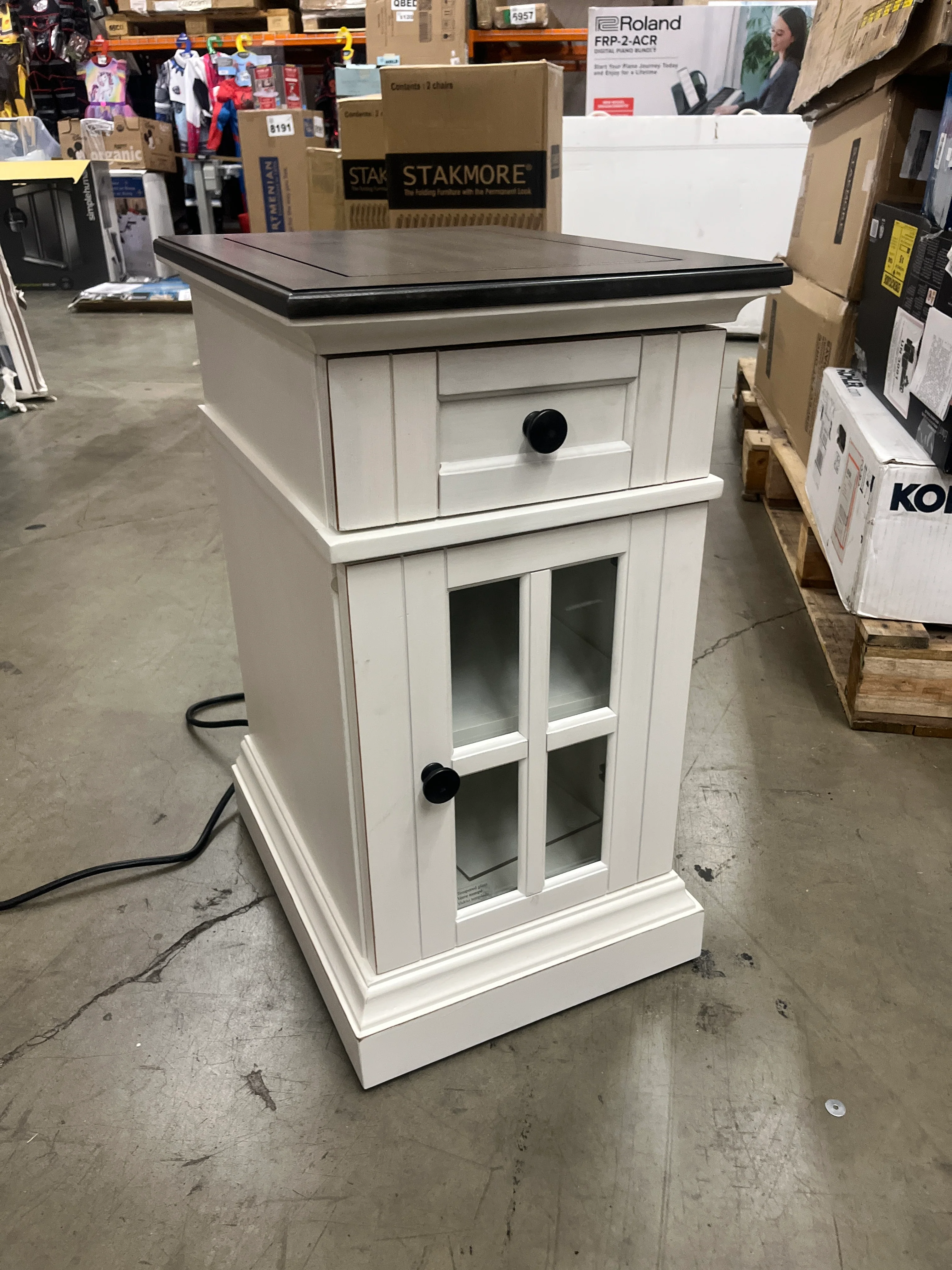 Tresanti Sloane Chairside Table with Power - Retail $150 - Image 3