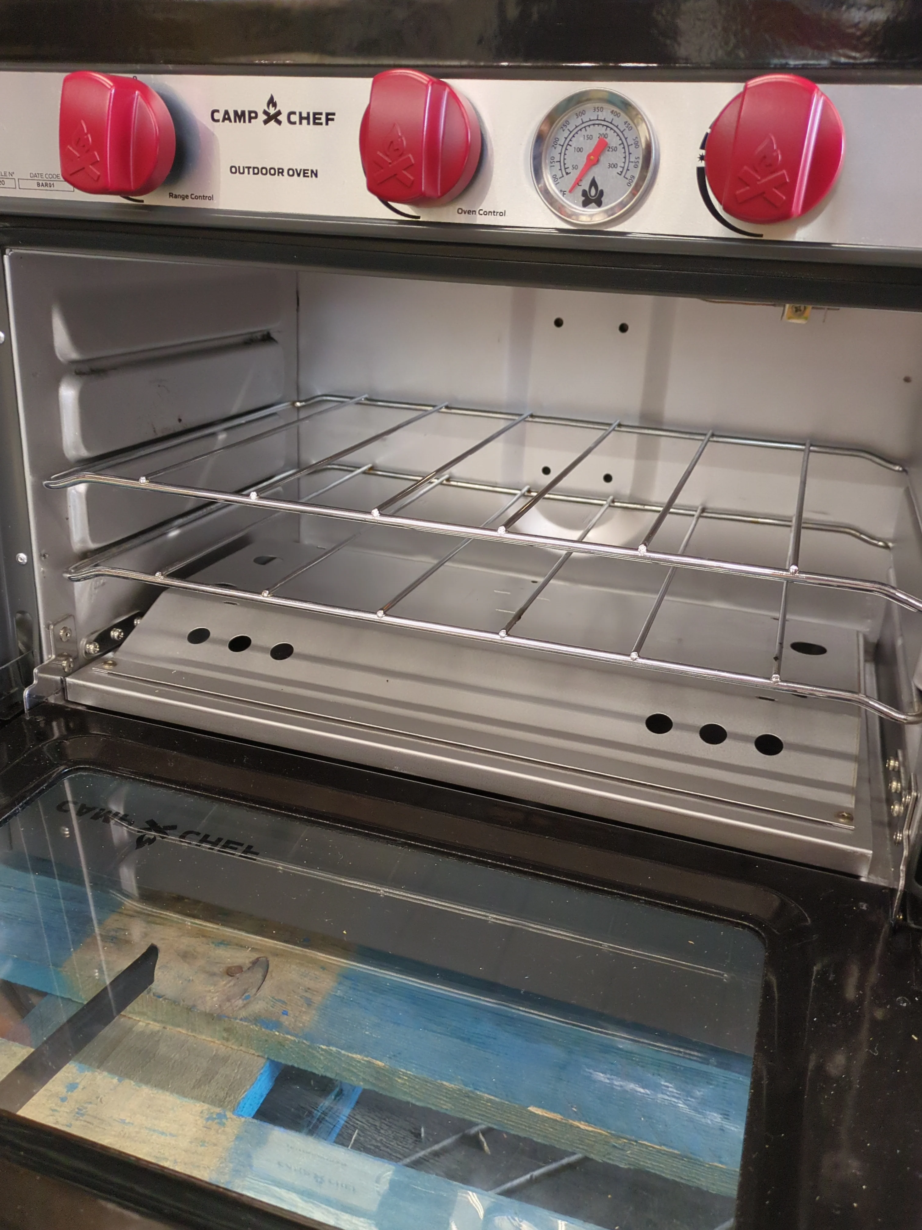 CAMP CHEF Outdoor Deluxe Oven - Retail $249 - Image 4