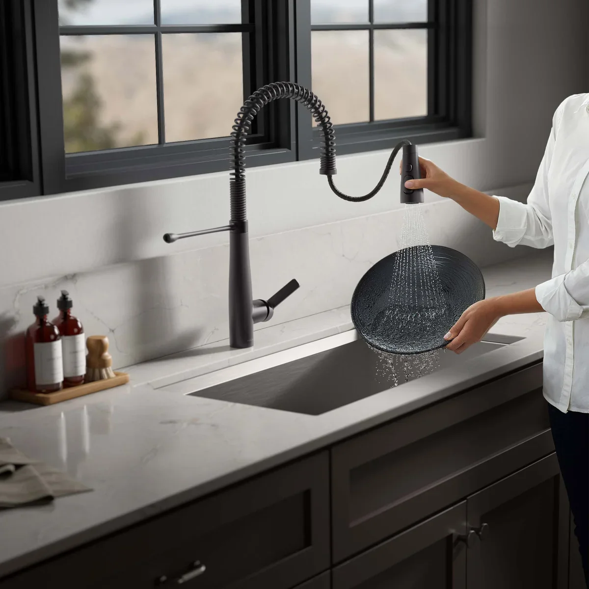 NEW - Kohler Vind Matte Black Semi-Professional Pull-Down Kitchen Sink Faucet - Image 3
