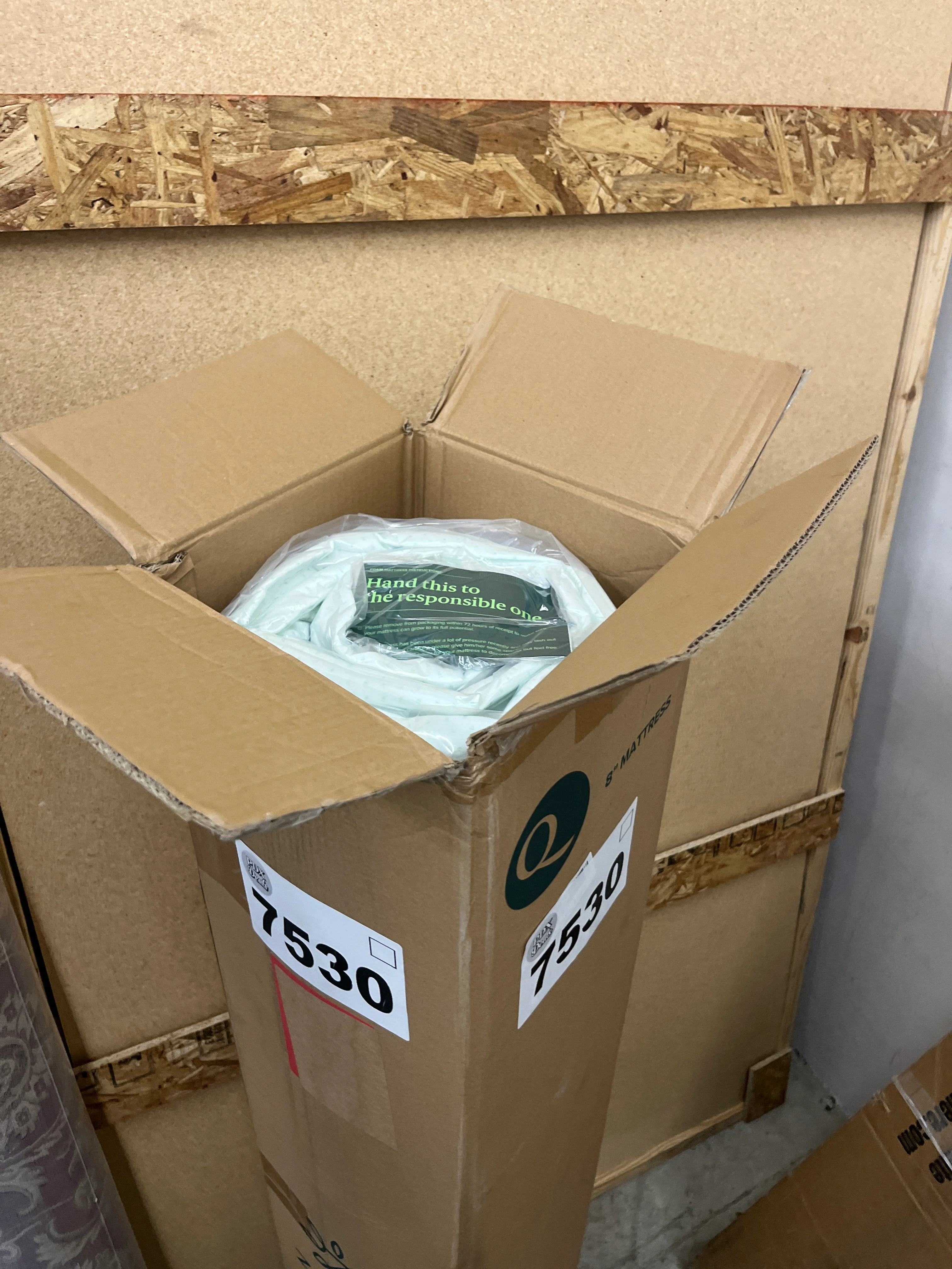 NEW - ZINUS QUEEN, 8 Inch Green Tea Memory Foam Mattress [New Version], Fiberglass free, Medium Firm Feel, Zoned Pressure Relief, Certified Safe Foams & Fabric, Mattress in A Box - Retail $260 - Image 5