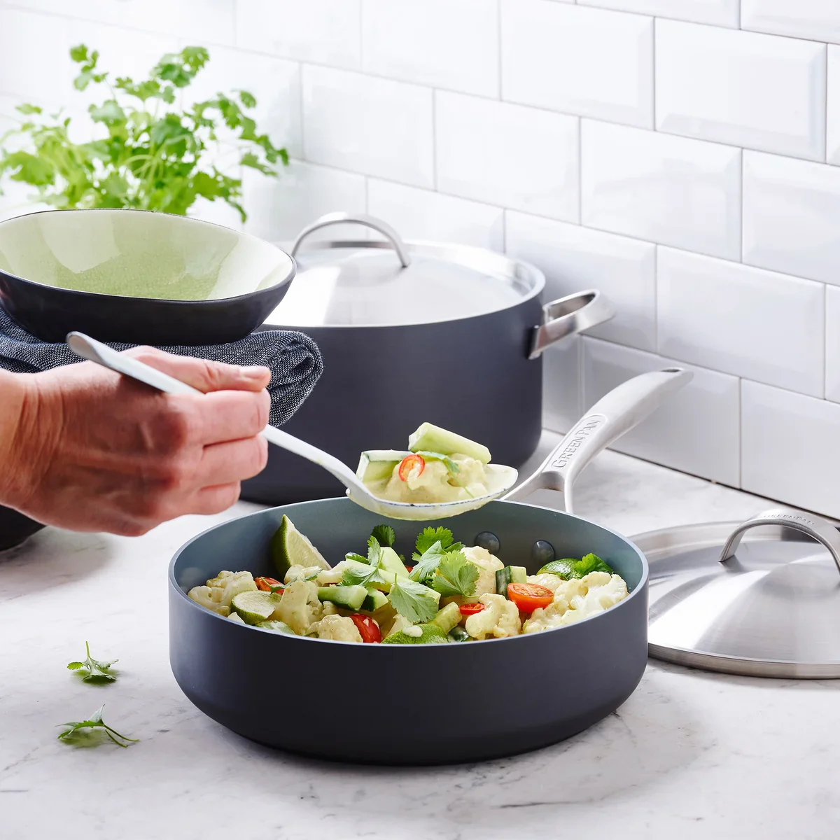 NEW - GreenPan Paris Pro 14-piece Non-Stick Cookware Set - Image 3