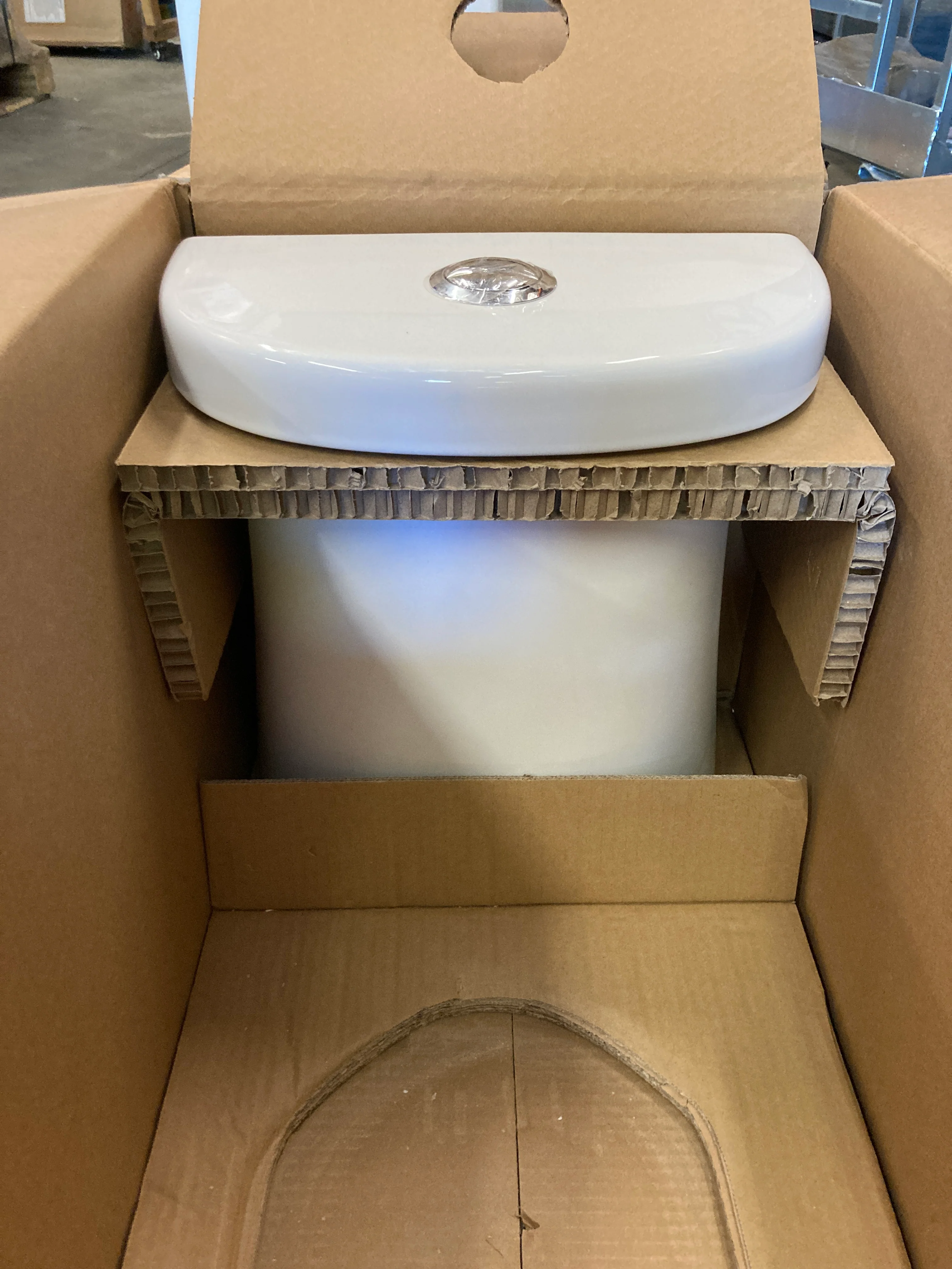Costco - Gerber Wrightwood Dual Flush Elongated Complete Toilet Kit - CHIPPED BASE- Retail $169 - Image 5