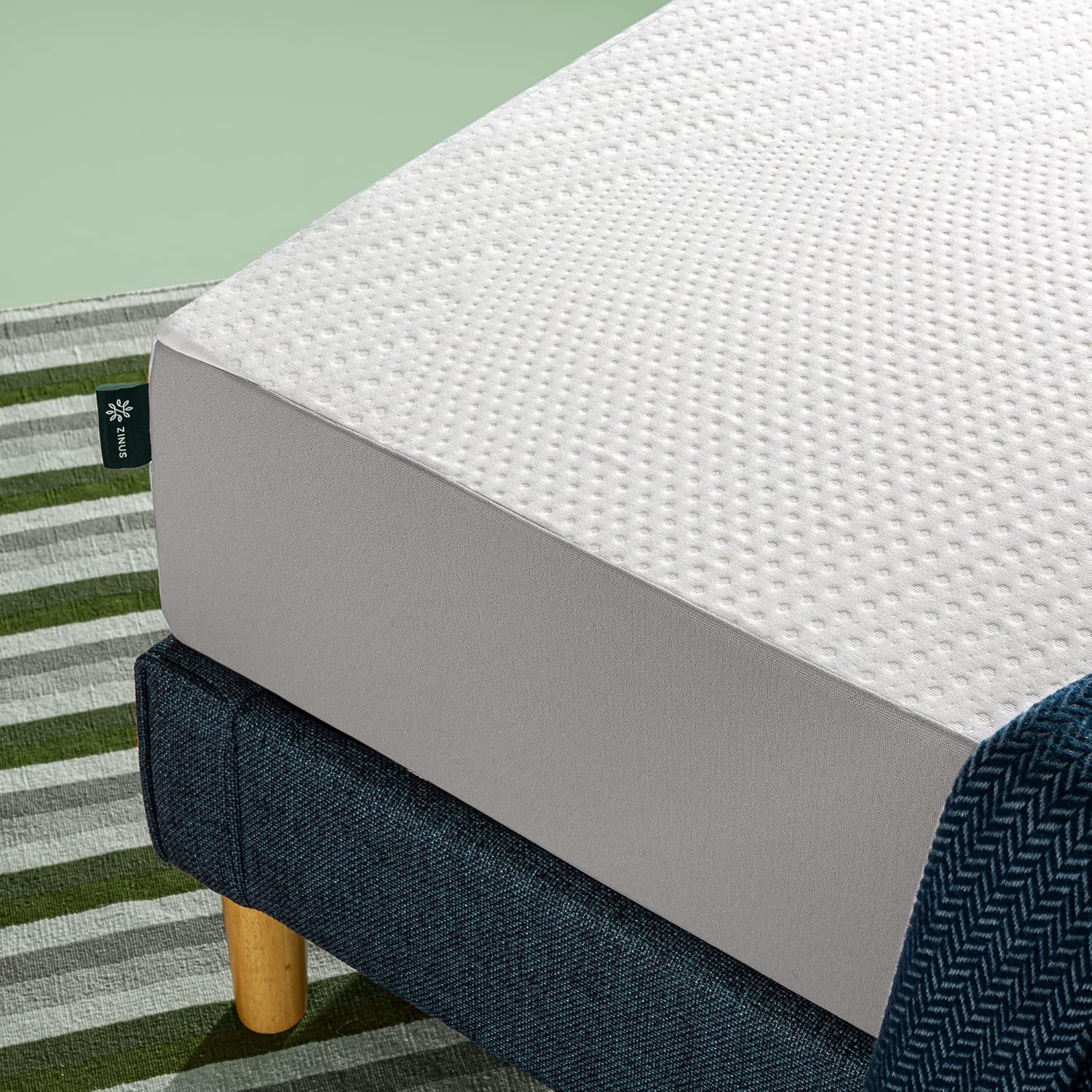 NEW - ZINUS FULL 8 Inch Cooling Essential Memory Foam Mattress - Retail $199 - Image 4
