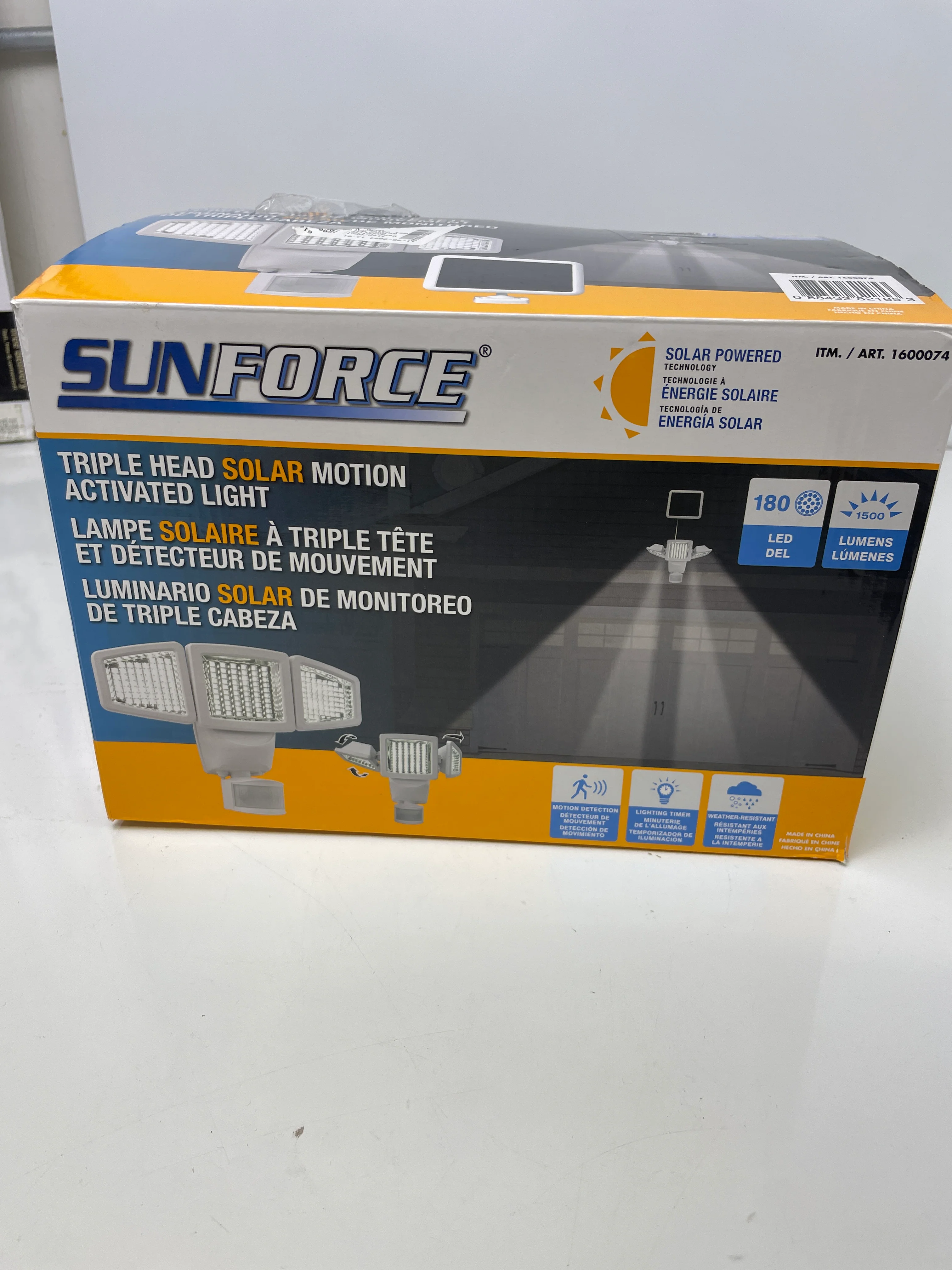 Sunforce Solar Triple Head Motion Activated Security Light 1500 Lumens - Image 2