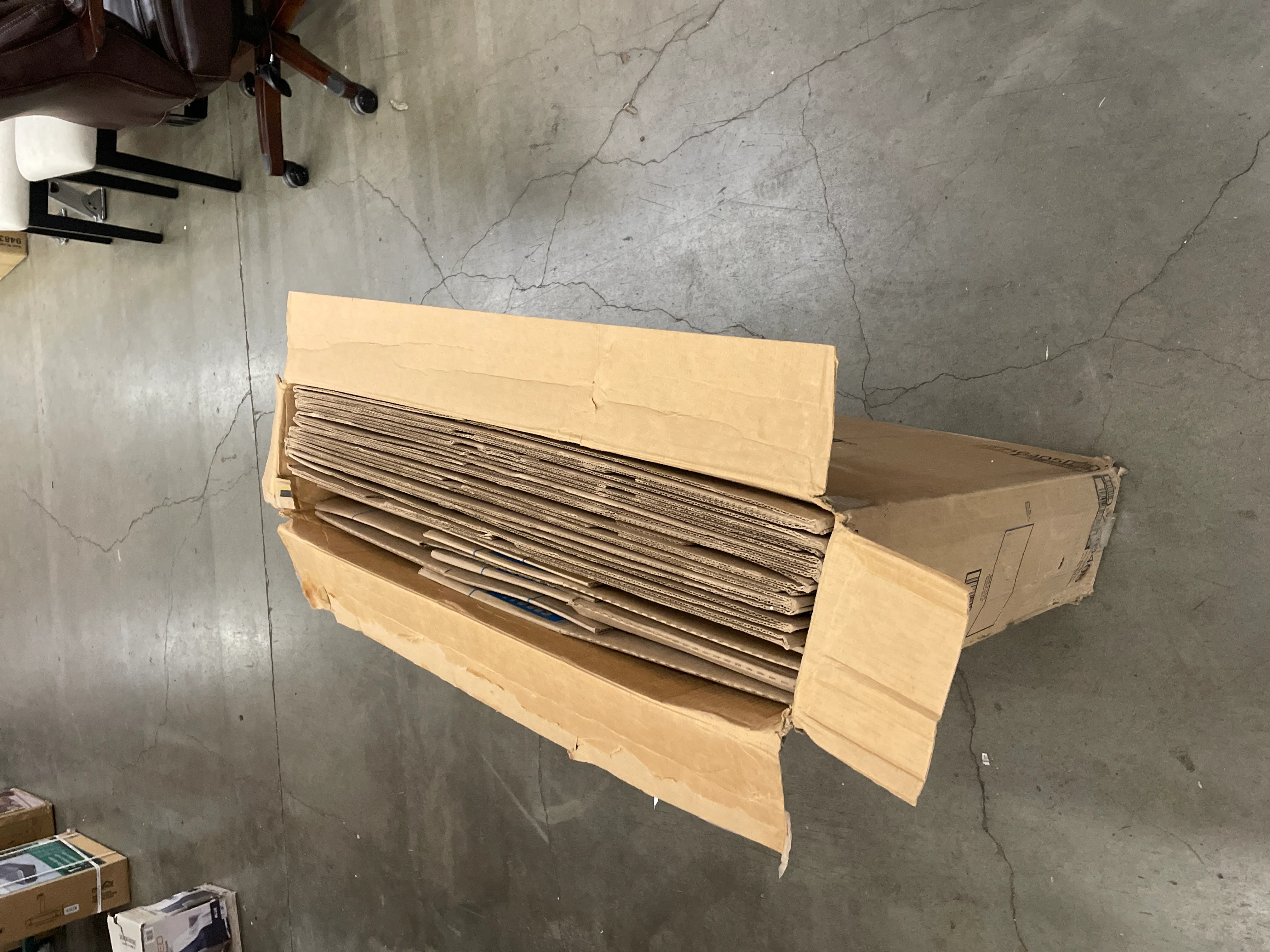 Bankers Box SmoothMove Classic Moving Kit Boxes, 20-pack - Retail $65 - Image 3