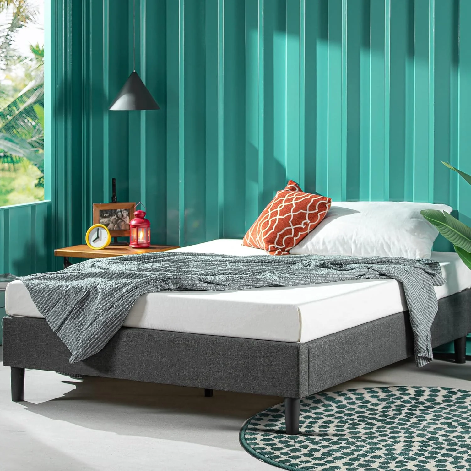 ZINUS QUEEN Curtis Upholstered Platform Bed Frame, Mattress Foundation, Wood Slat Support, No Box Spring Needed, Easy Assembly, Grey