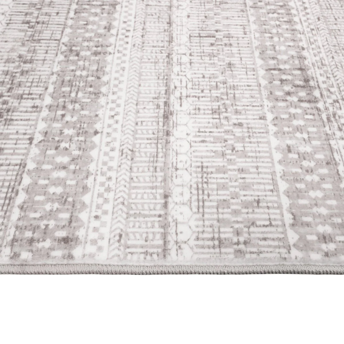 Wyatt & Ash 3' x 5' Washable Indoor Area Rug, Oakley - Retail $50 - Image 2