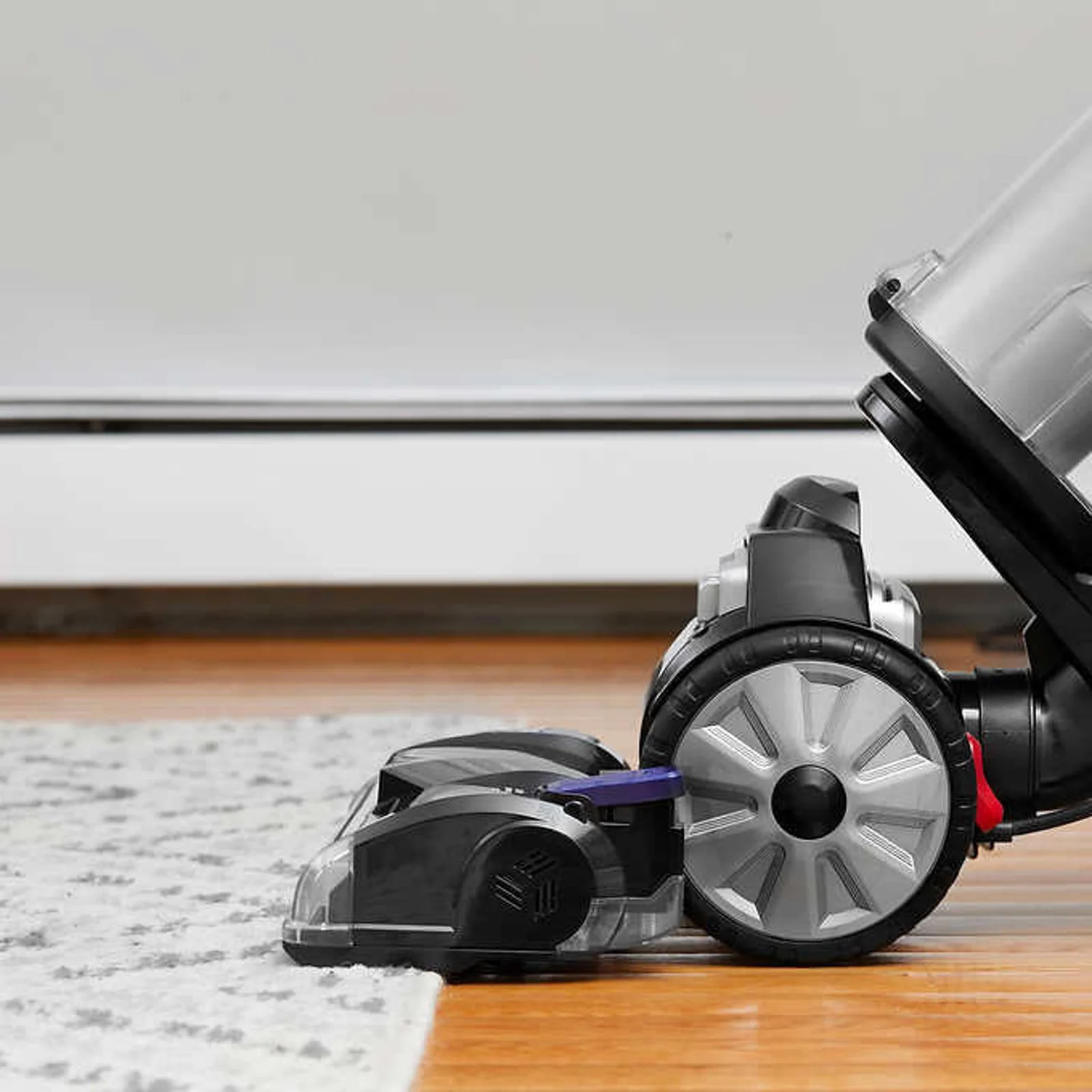 Costco - Eureka DashSprint Anti-Tangle Upright Vacuum - Retail $149 - Image 5